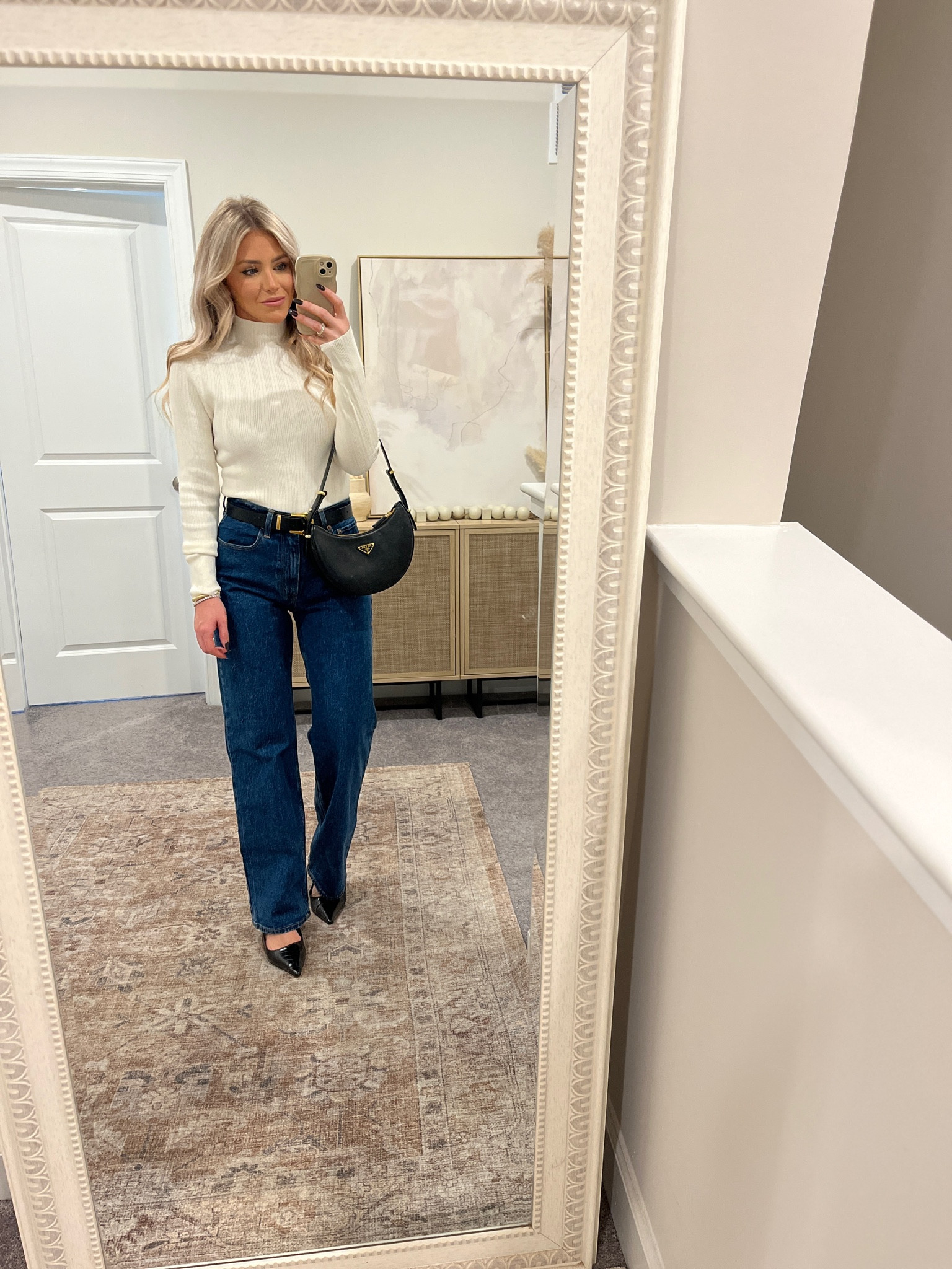 Casual weekend outfit! These jeans are incredible. Wearing my true size 27. 

#LTKfindsunder100 #LTKSeasonal #LTKstyletip