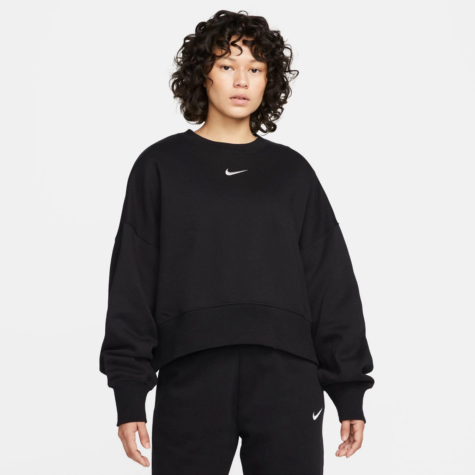 Women's Nike Oversized Crew-Neck Phoenix Fleece Sweatshirt | Kohl's