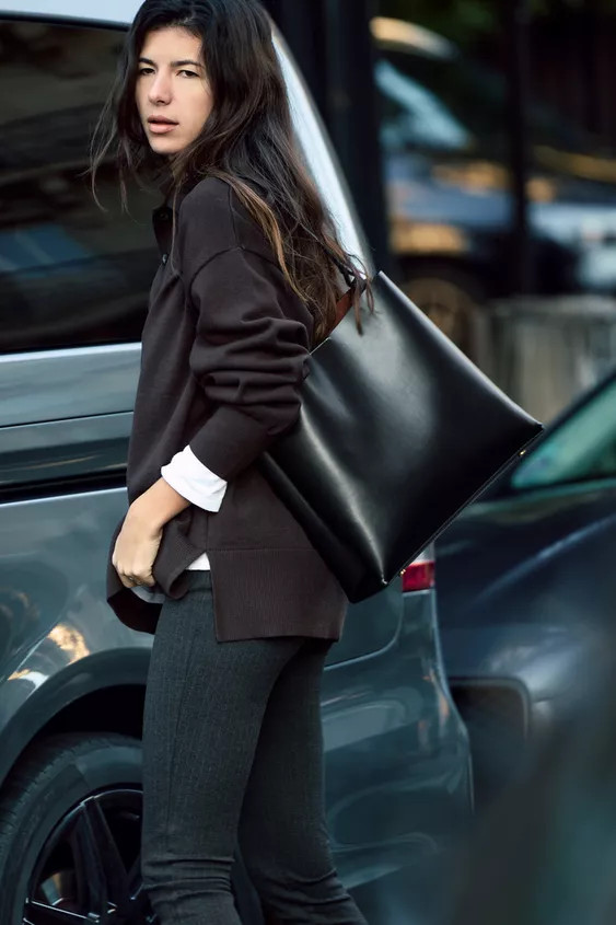 MINIMALIST BUCKET BAG | Zara US