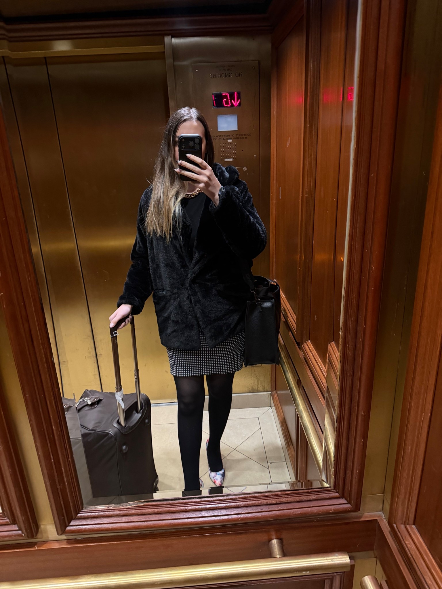 Elevator rides and end-of-day vibes ✨ heading home never looked this good

everyday style | mirror selfie | cozy fashion | outfit inspo | affordable finds | day to night look | casual chic | homecoming outfit

#LTKootd #LTKdayinmylife #LTKTall