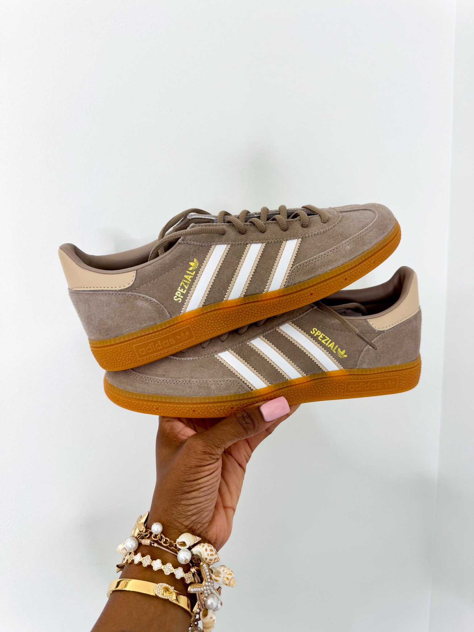Summertime Sambas SPEZIAL Adidas 

#LTKSummerEdit #LTKStyleTip #LTKShoeCrush