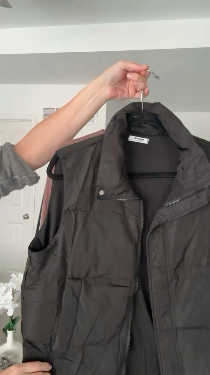 These soft stretchy tops come in a 3 pack of different colors and are perfect for layering and perfect with leggings. Can’t go wrong layering with a puffer! They all have different color options and fit true to size! 

#LTKStyleTip #LTKFindsUnder50 #LTKSeasonal