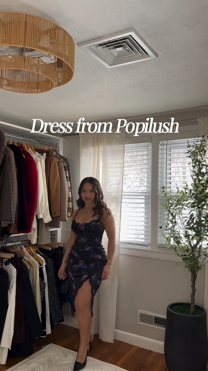 This floral print has me counting down to spring 💐😍 The lace trim + sculpting fit on this midi dress is EVERYTHING snatched, feminine, and so flattering!

Lace Trim Sculpting Floral-Print Midi Dress 🌸

Use my codes below ⬇️ to save 💰
• 15% off orders over $120: Yihra15
• 20% off orders over $150: Yihra20

#Popilushdresses #Shapewear #lace #popilushofficial