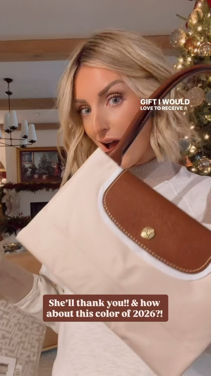 A Longchamp bag makes the perfect gift for her! It’s so great to use when traveling, especially with kids! 

Loverly Grey, Nordstrom, neutral tote, neutral bag, gift guide, gift ideas 

#LTKGiftGuide #LTKHoliday