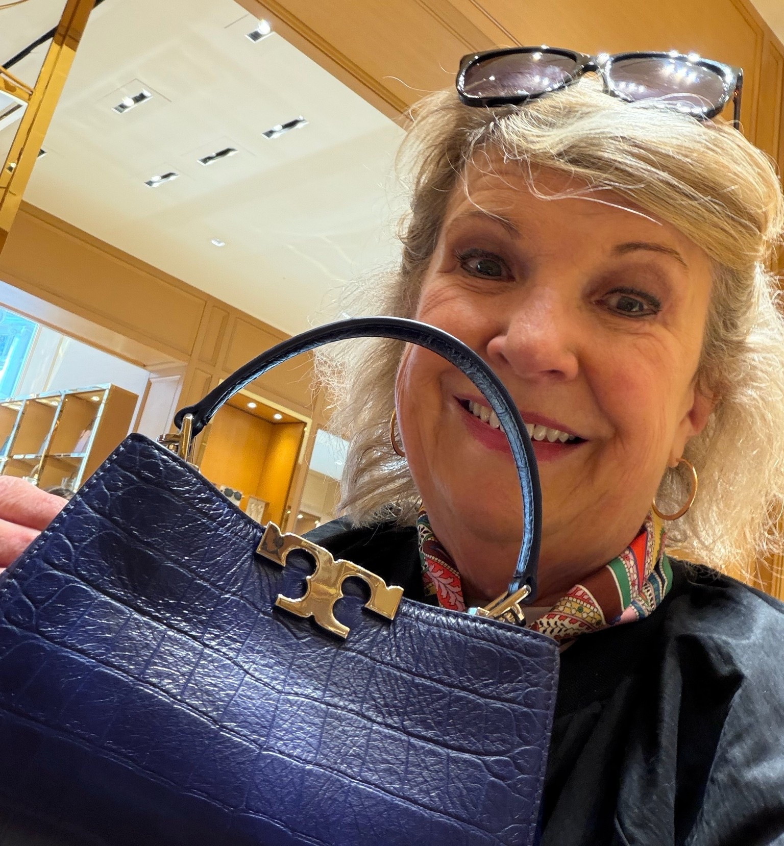 Timeless Style in London 🇬🇧👜 

There’s just something about walking into Tory Burch on Regent Street in London… timeless handbags, polished classics, and that effortless elegance the British do so well.

This navy beauty immediately caught my eye — structured, refined, and the kind of bag that instantly elevates even the simplest outfit. Classic style never goes out of fashion. ✨

I linked some of my favorite Tory Burch finds on my LTK for anyone who loves polished, wearable luxury with a modern edge.

Which Tory Burch piece would you choose first — the handbag, shoes, or jewelry? 👜

#LTKStyle #ToryBurch #LondonStyle