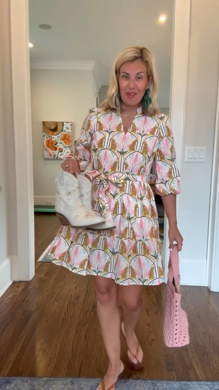 Yes, I know I have no self-control. I have this dress in the maxi version because this print is so good!! I’m in xs dress and 8 sandal. ￼

*code Catherine20 at Allie + Bess

#LTKdayinmylife #LTKootd #LTKmomlife