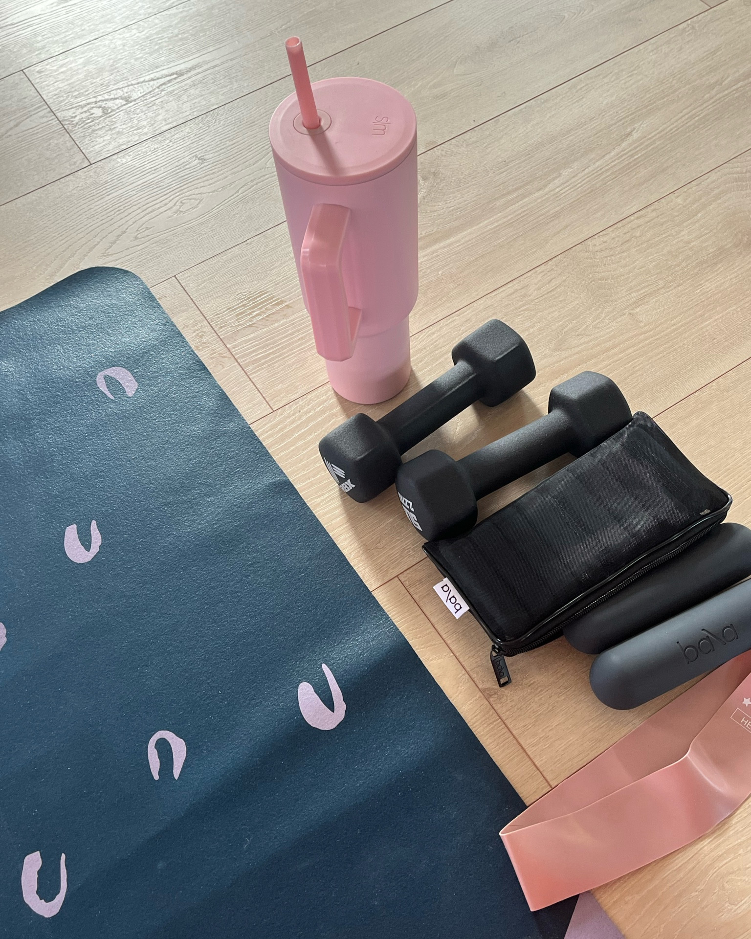 Workout fitness hot pilates yoga barre mat 

#LTKActive #LTKstyletip #LTKfitness
