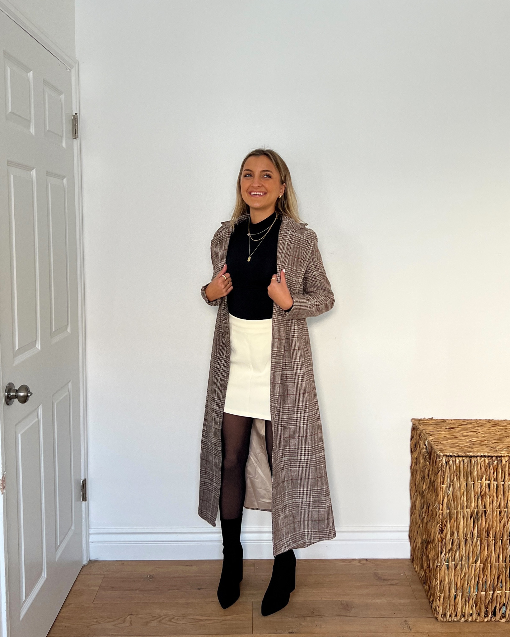 Business casual outfit idea / office ready outfit idea 🖤 

Code styledbymckenz24Q1 for 15% off your SheIn tights and double breasted jacket under $45