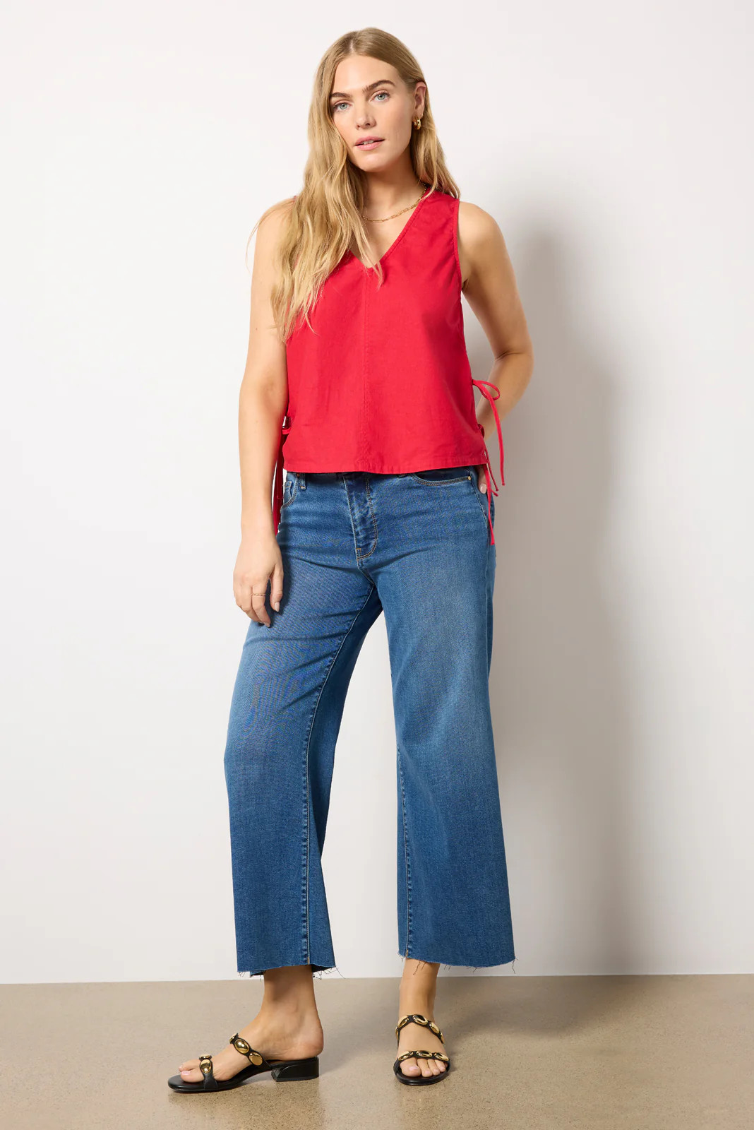 Gio Little Linen V Neck | Evereve