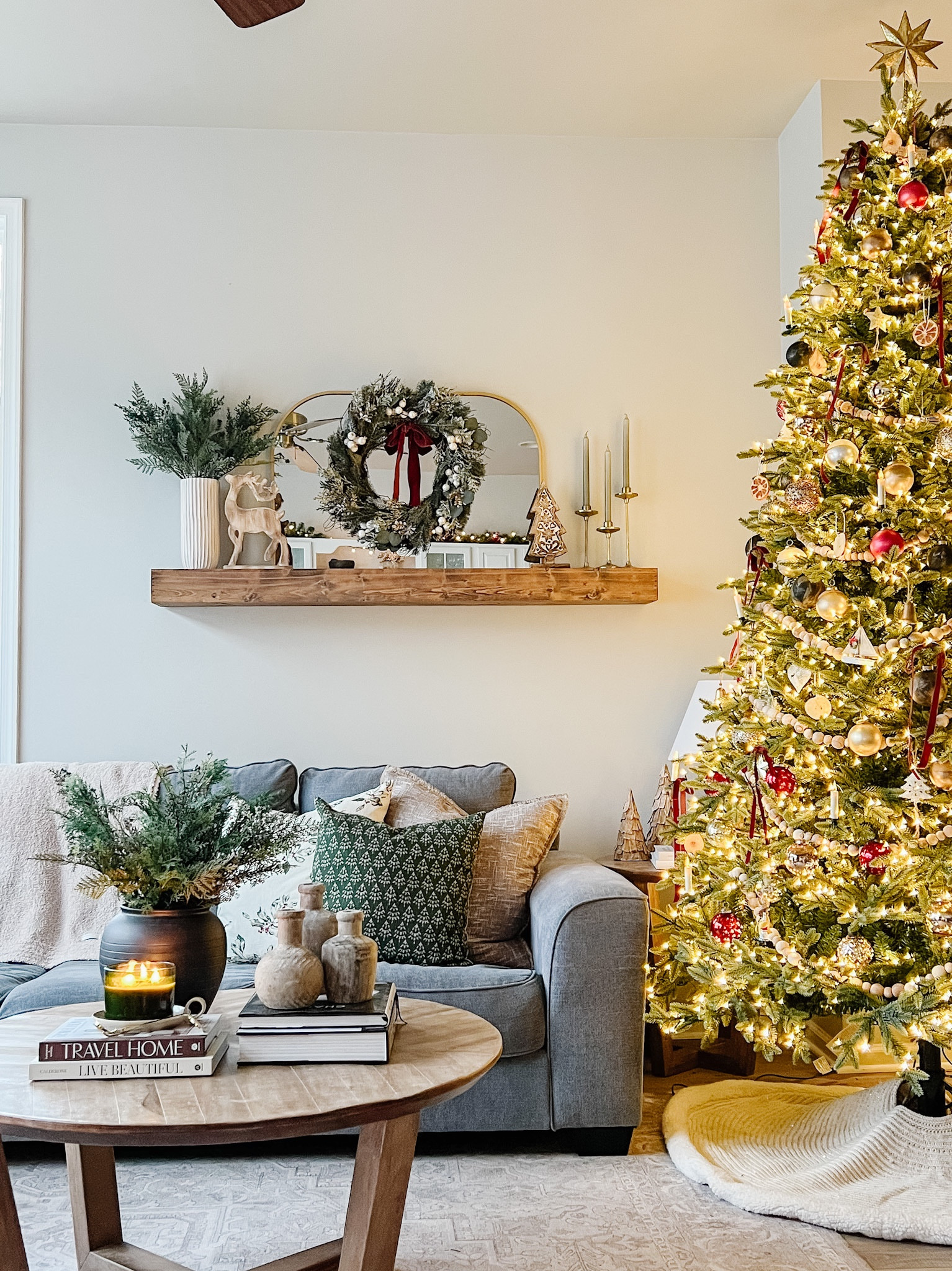 Neutral holiday/Christmas decor! 

#LTKSeasonal #LTKHoliday #LTKhome