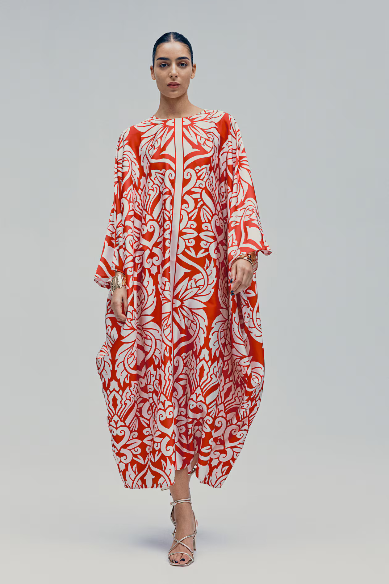 Satin kaftan dress | H&M (UK, MY, IN, SG, PH, TW, HK)