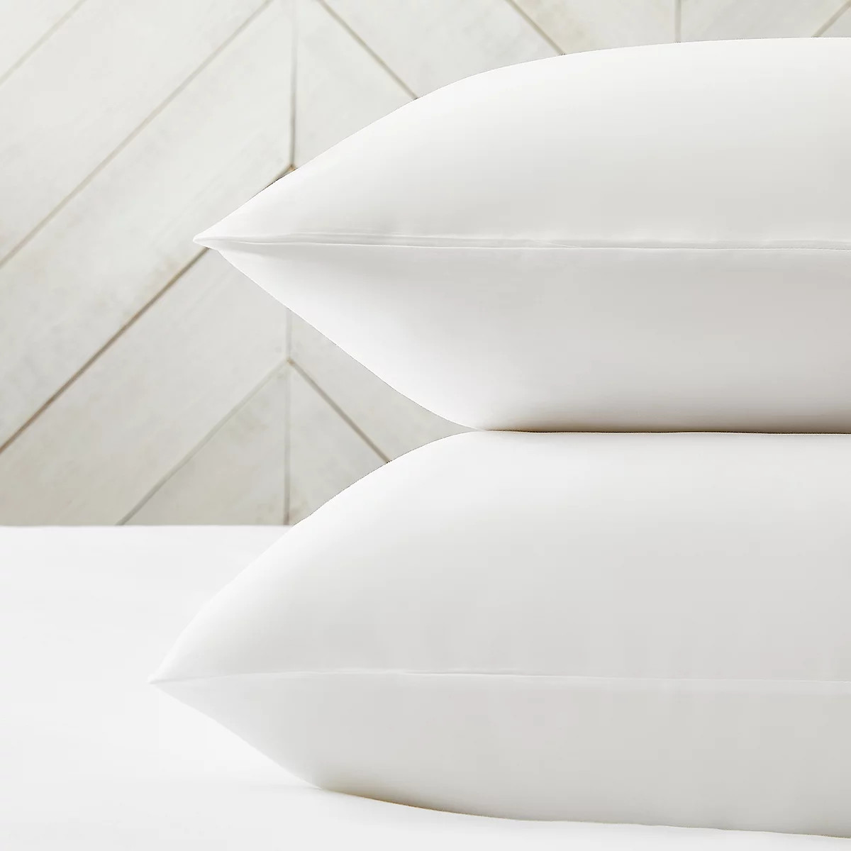 300 Thread Count Egyptian Cotton Classic Pillowcase - Single | The White Company UK & ROW