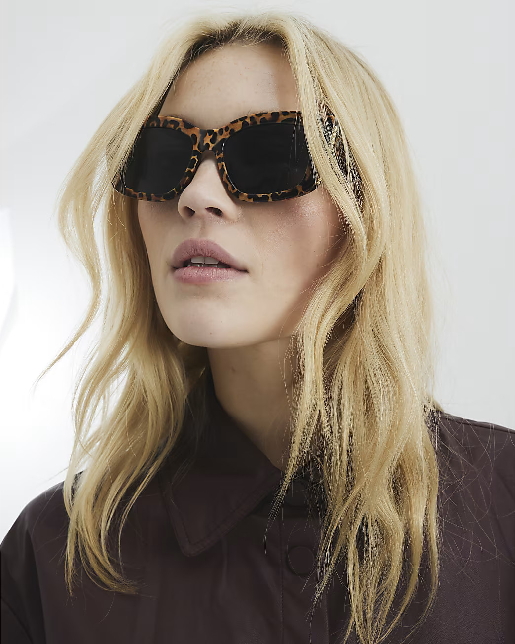 Beige Leopard Mid Size Chain Metal Sunglasses | River Island UK & IE