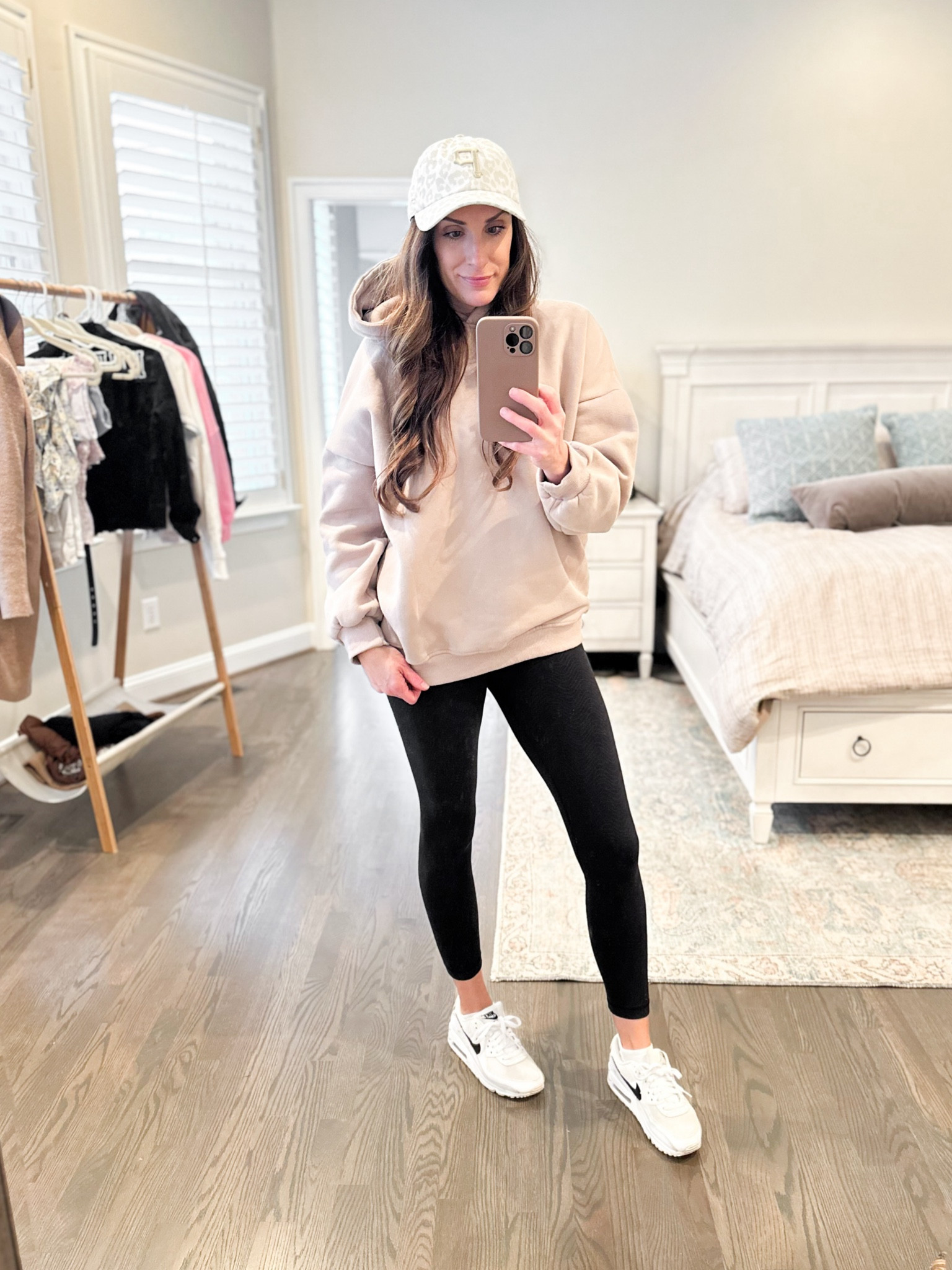 I’m off to the baseball fields! This oversized hoodie sweatshirt is 50% off as a part of the Amazon spring sale! 🖤

#LTKfindsunder100 #LTKsalealert #LTKfindsunder50