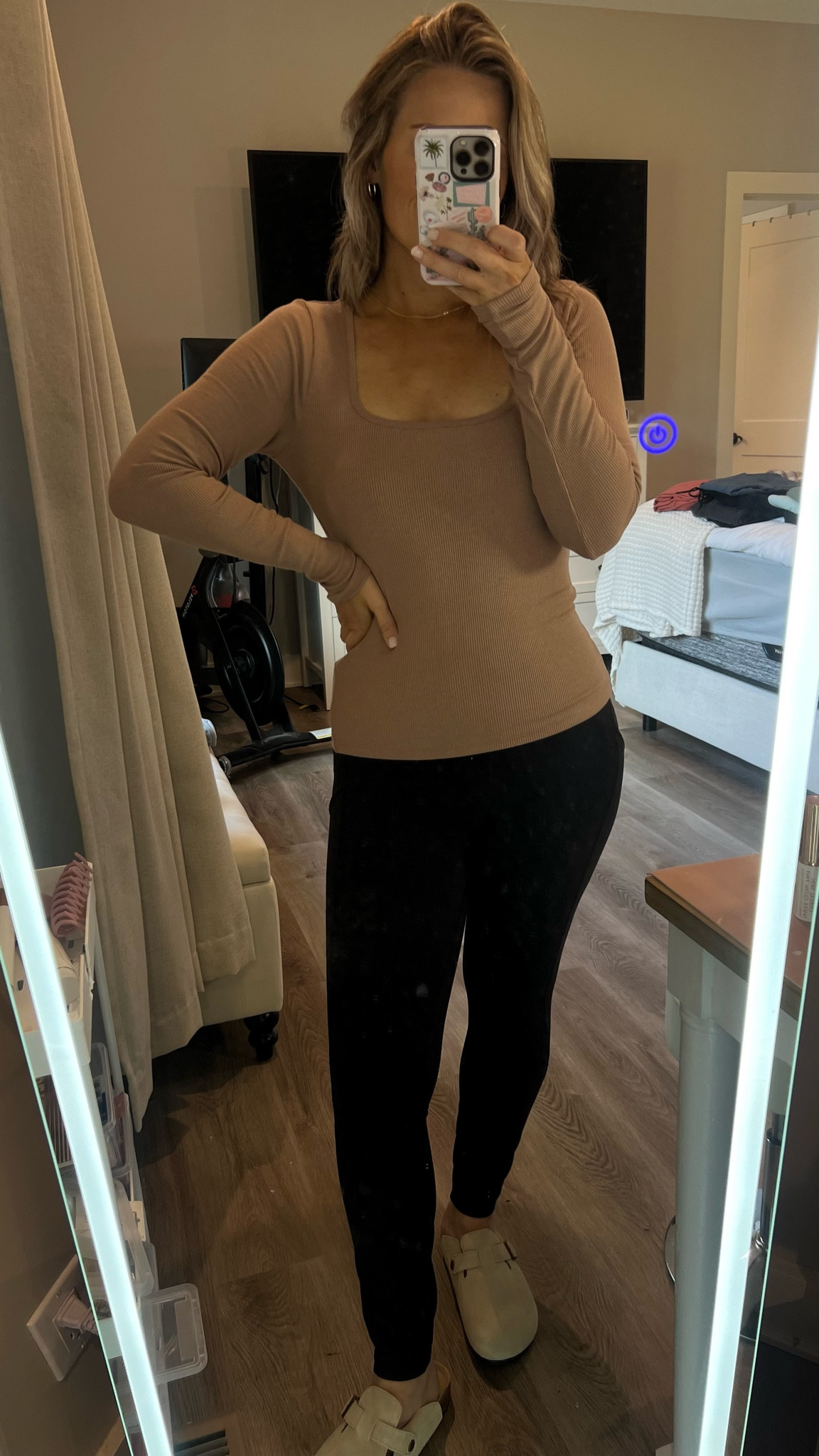 Abercrombie layering top 

#LTKFindsUnder100 #LTKSaleAlert #LTKMidsize