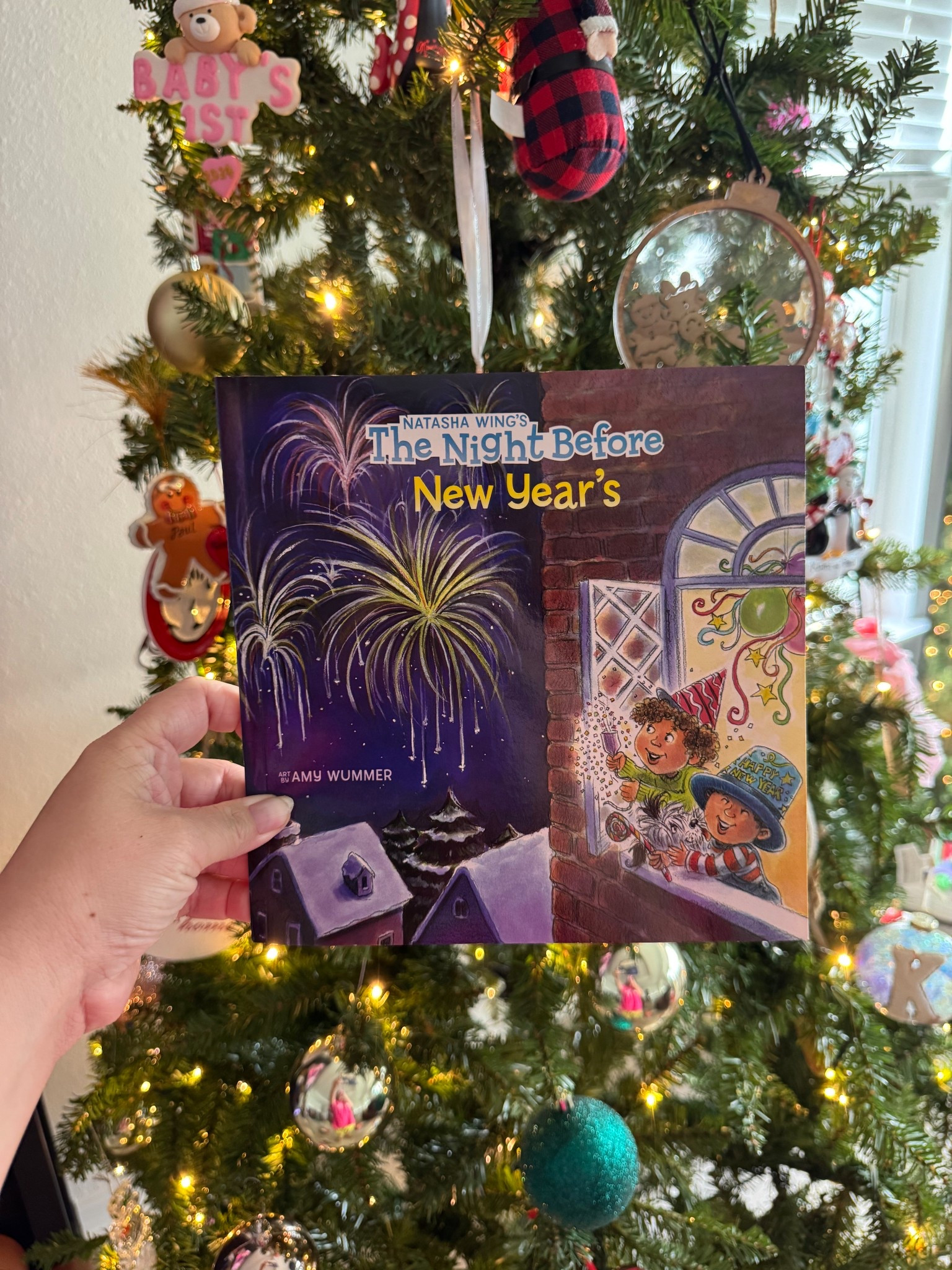 THE NIGHT BEFORE NEW YEARS BOOK 🎆 ❤️✨

It’s on prime and arrives next day and under $6!! Fun little read for your littles on NYE 🎇 

Amazon finds, NYE kids, new years toddlers, Amazon new years, toddler books, NYE finds, toddler finds, mom finds

#LTKstorytime #LTKKids #LTKHoliday