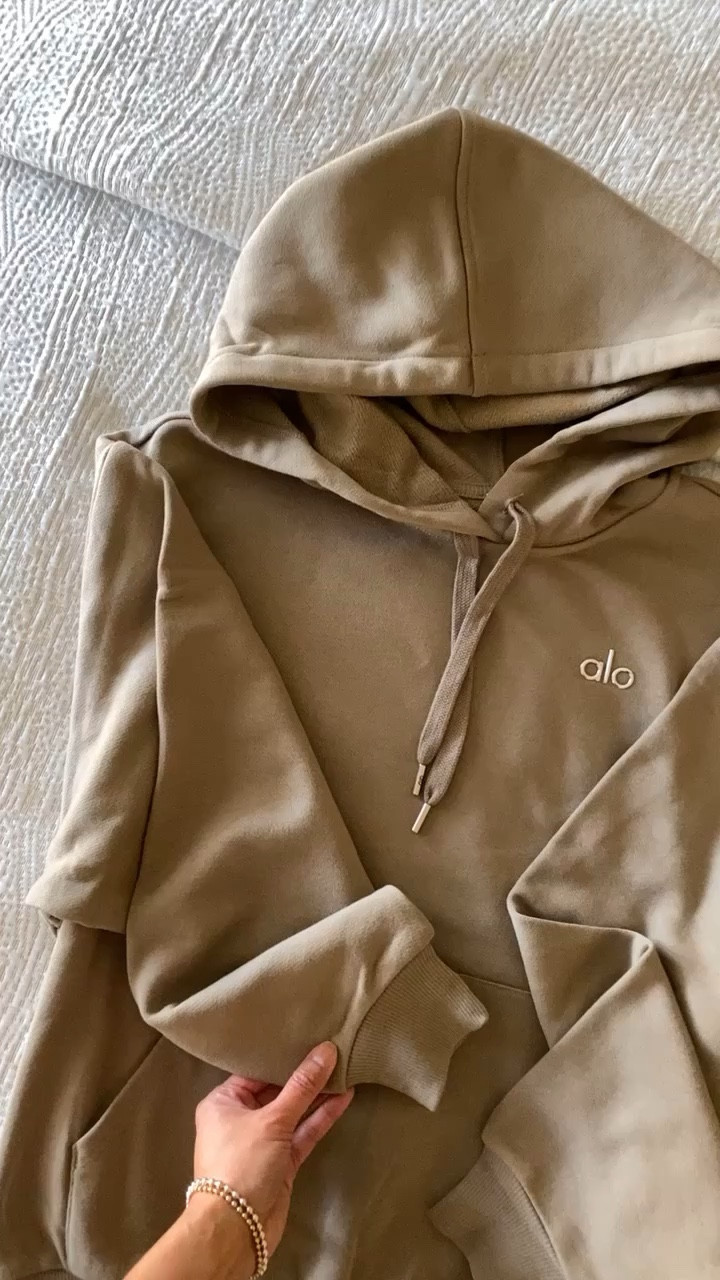 Alo discount solar hoodie