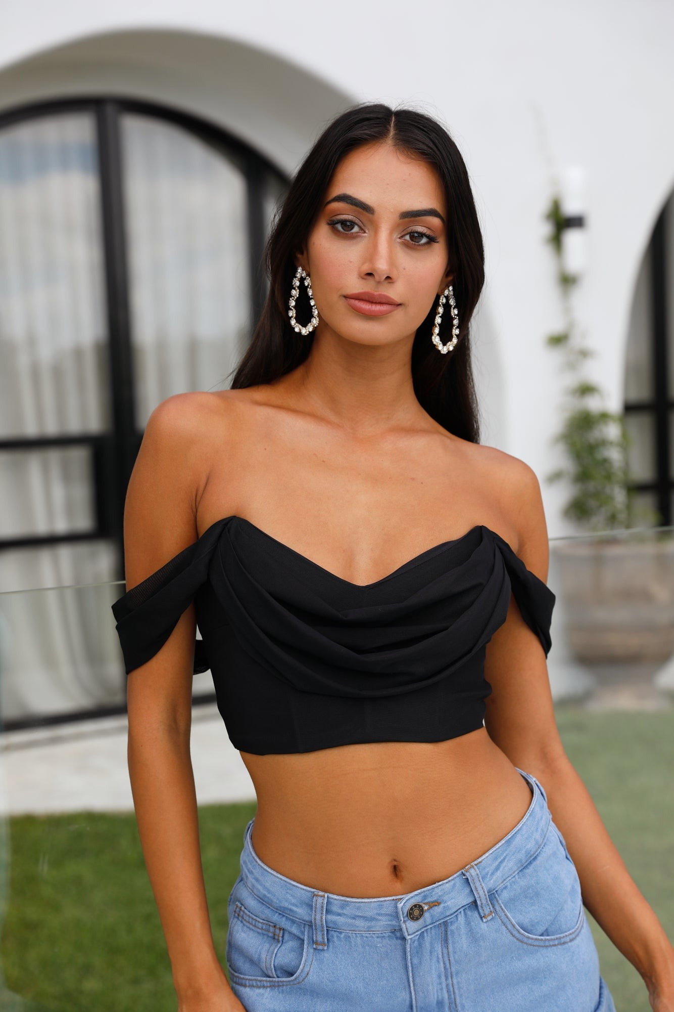 Swipe The Worries Crop Black | Hello Molly (AU)