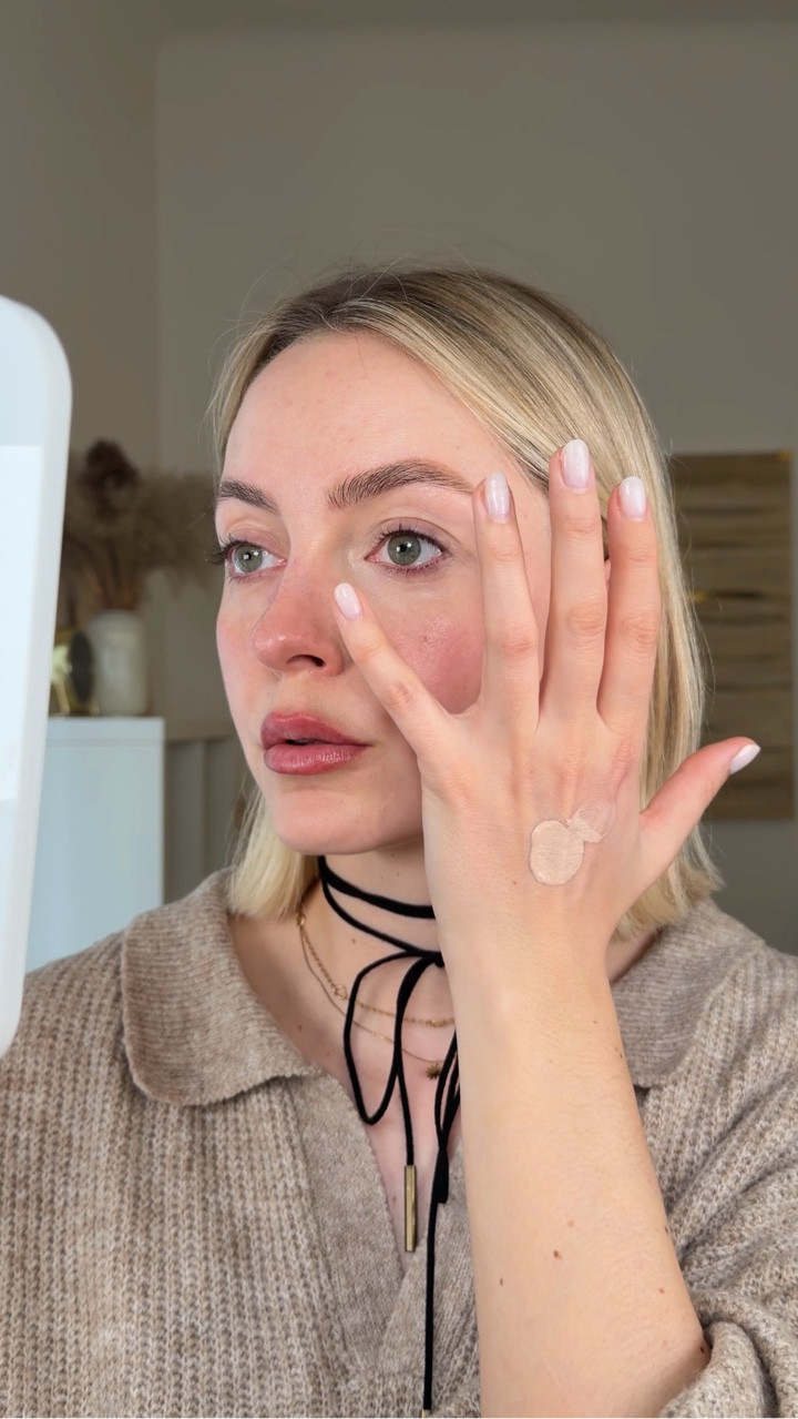 Ich benutze das Concealer Serum von @nyxcosmetics_de jetzt schon 2-3 Wochen und bin wirklich wirklich begeistert! Vor allem für alle ü30 ist der mega! ♥️ #makeuptipps #schminkenlernen #concealer *unbezahlte Werbung / selbstgekauft