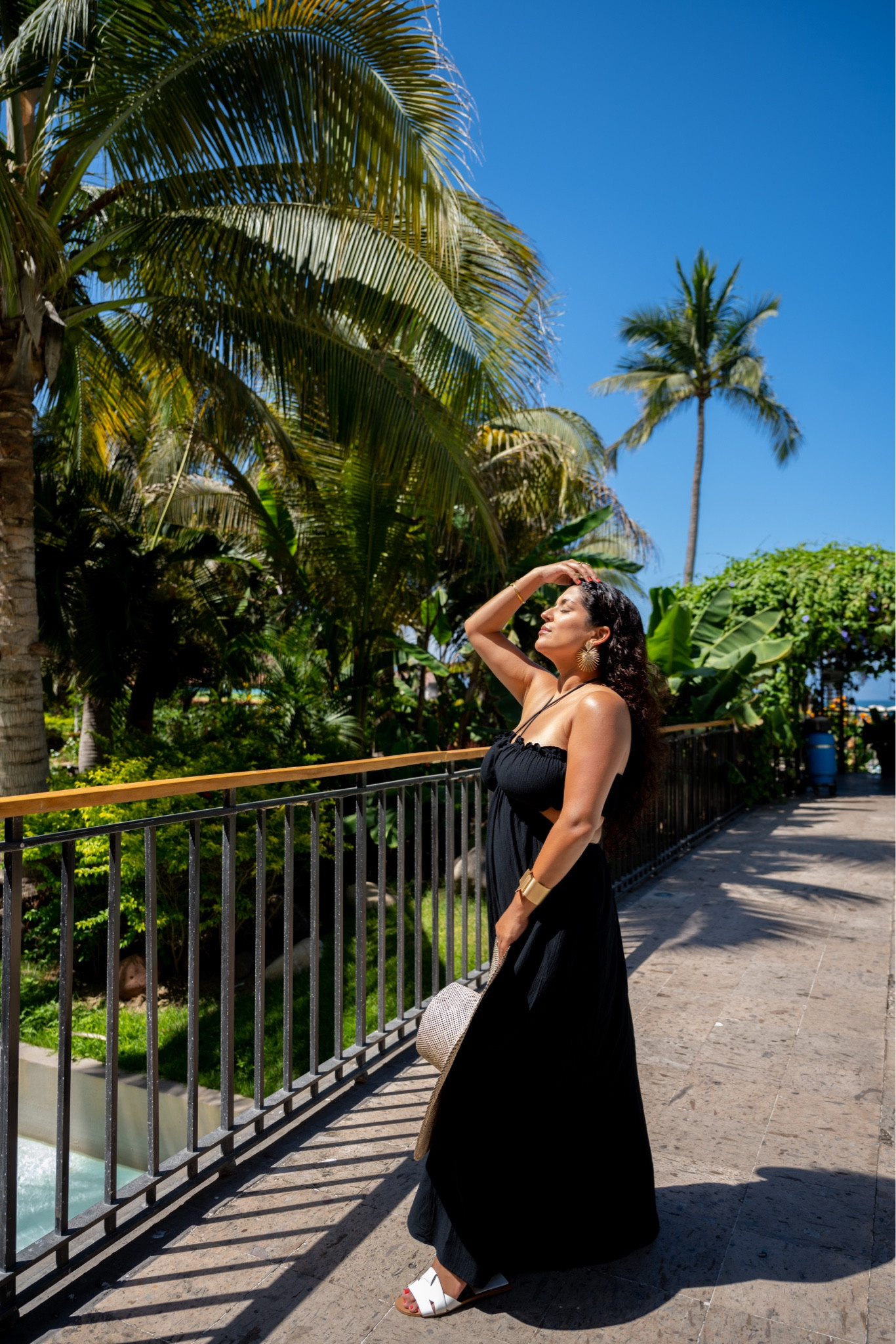 If you’re looking for the perfect summer resort dress, look no further than at @target y’all!!! I’m wearing a size medium. It’s so flowy and perfect! 

#LTKtravel #LTKunder50 #LTKSeasonal