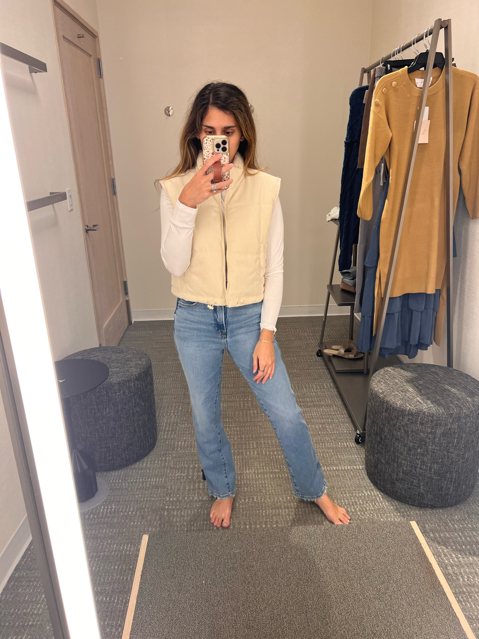 Thread and supply vest and good American denim 

#LTKxNSale