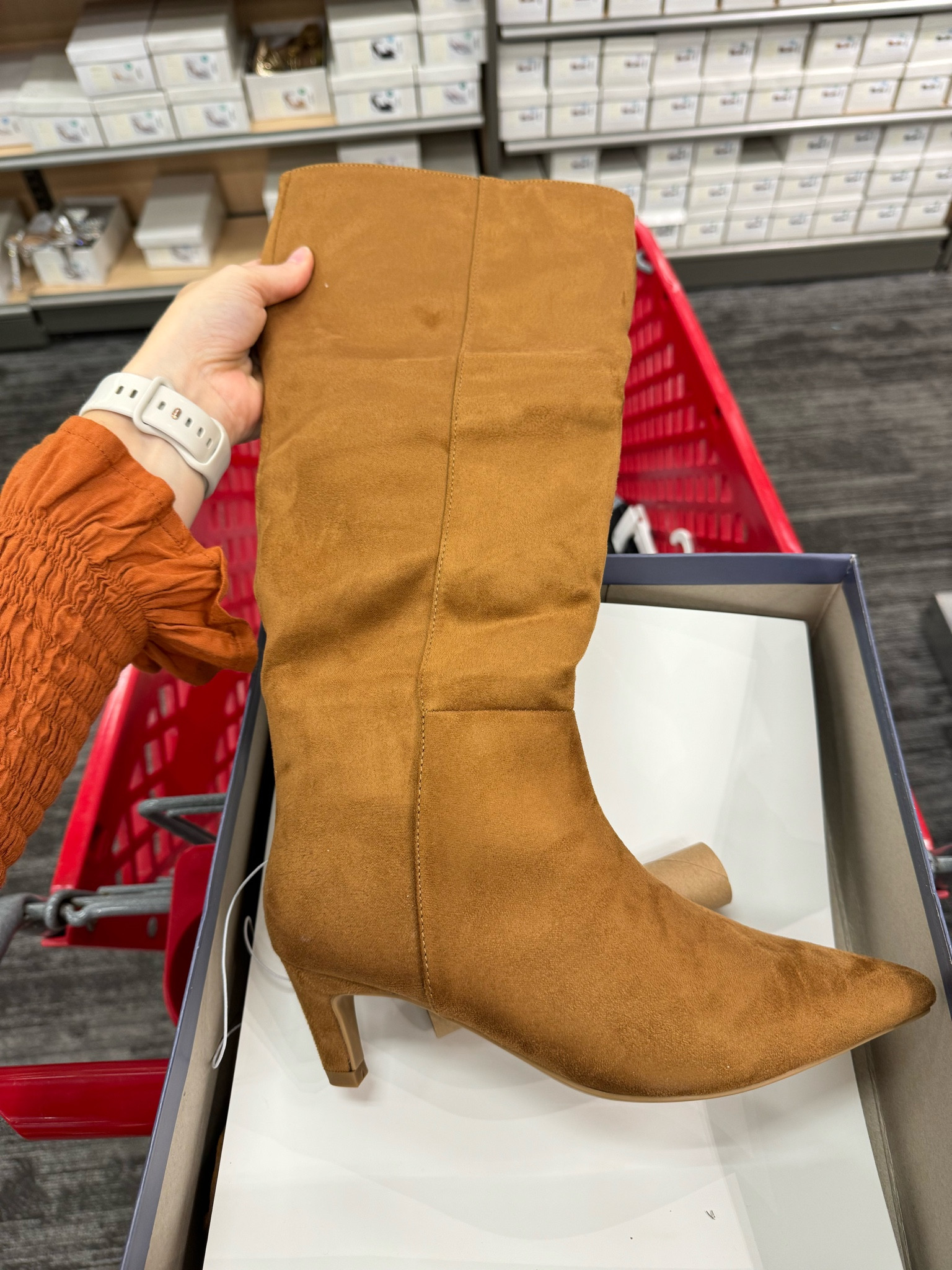 O la la 😍 these kitten heel suede boots are EVERYTHING!!

#LTKFindsUnder50 #LTKShoeCrush #LTKWorkwear