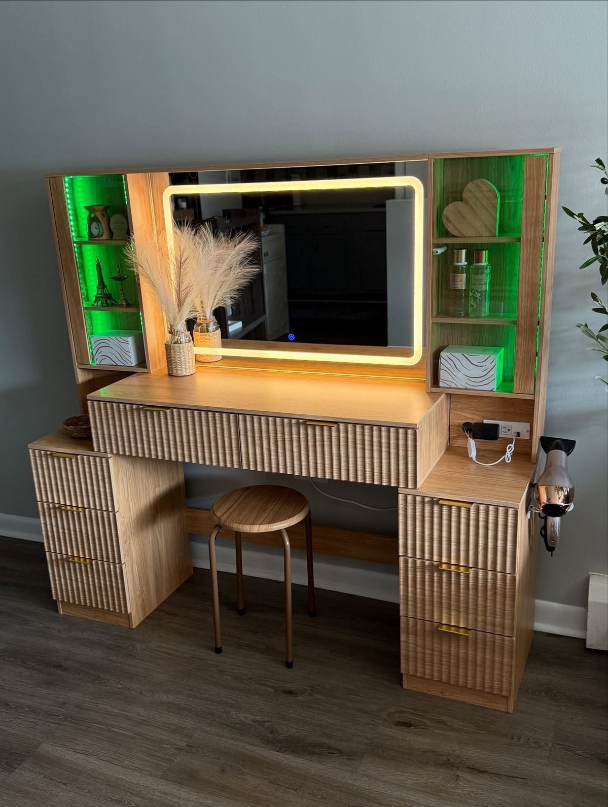 Obsessed with this Beauty Makeup Vanity with light-up mirror & storage 🤎

#LTKgrwm #LTKselfcare #LTKHome