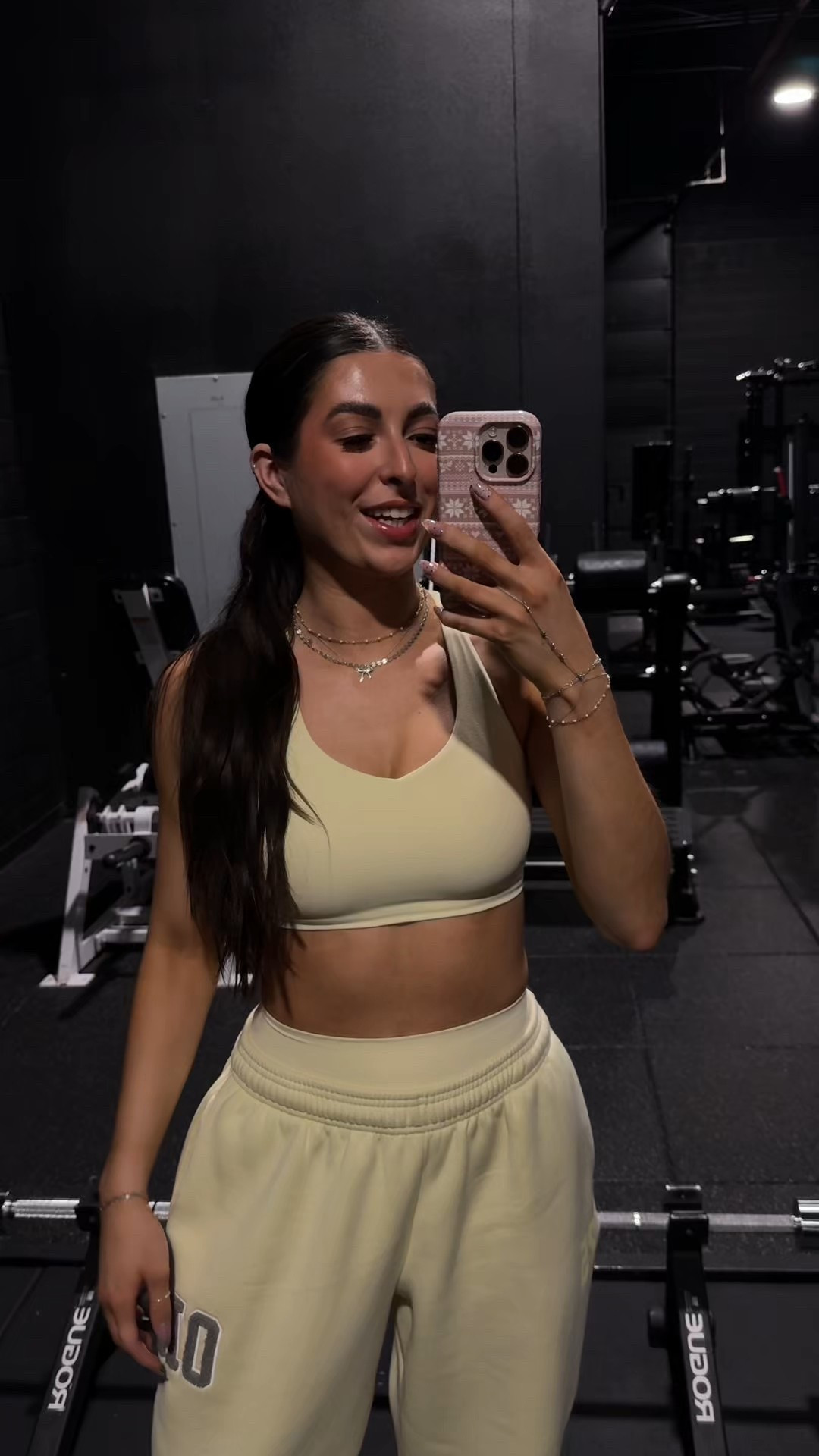 Does anyone post workouts on LTK?! I’ve linked my Oner Active fit 🥰 joggers are sold out in this color 😭 I’m xs shorts, small bra, and xs regular joggers

#LTKActive #LTKfitnessgoals