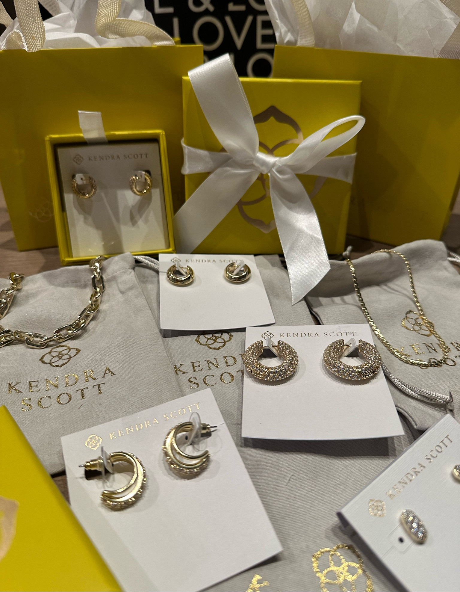 KENDRA SCOTT HAUL ✨ All gold & sparkles - perfect for any occasion. 
_
Kendra Scott 
Gift guide
Holiday gifts
Kendra Scott earrings
Kendra Scott necklace
Stack necklace
Initial necklaces
Gold Huggies
Holiday earrings
Stocking stuffers

#LTKGiftGuide #LTKfindsunder50 #LTKHoliday