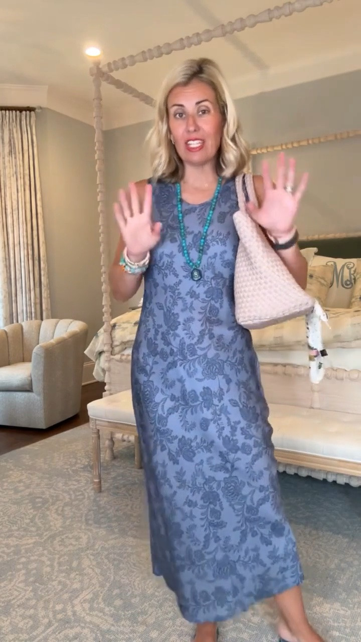 Blue on blue with pops of turquoise…..yes please! 
Dress - small
Sandal - 38.5 (size 1/2 up)

Code Catherine20 at Allie + Bess

#LTKdayinmylife #LTKootd #LTKmomlife