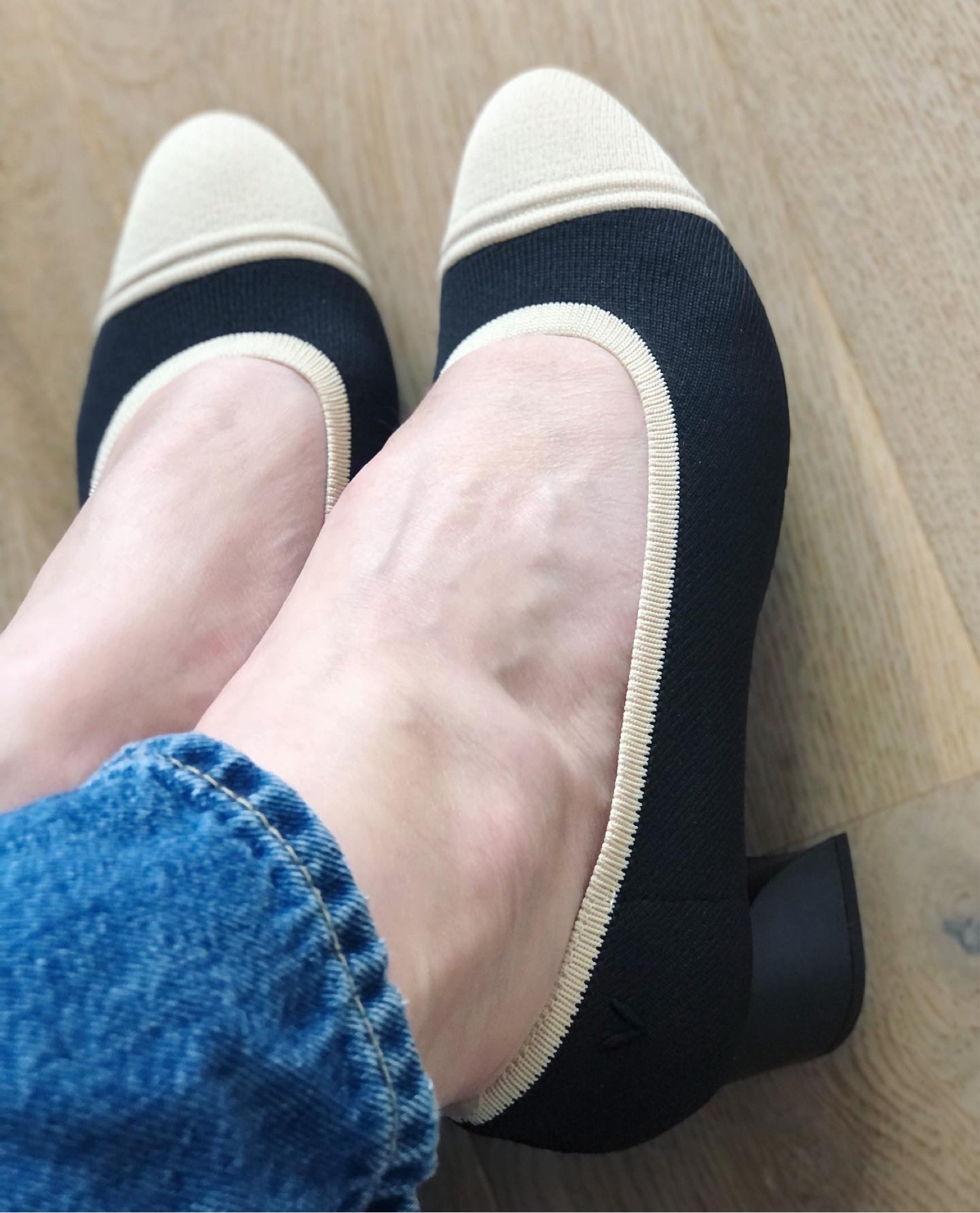 GIFTED ✨ These elegant black & white cap toe heels by @Vivaia are my new wardrobe staple. I adore their monochrome look and that super CHIC retro vibe. 

Besides them looking incredibly stylish, they are comfy too. The heel is just the right hight, 4,5cm/1,77” because nobody has time for uncomfortable footwear. Actually they are named Running Heels, which is probably the best shoe news I’ve heard in a while 🥰

JULIE round-toe chunky heel feels true to size, although Vivaia recommends going a size up. I’m wearing my normal EU37/UK4/US6.5. The shoes have a smooth anti-slip rubber sole that feels solid under my feet.

These shoes are knitted from six PET bottles that were discarded in the ocean. What a clever way to repurpose material that would otherwise just float there destroying marine life ♻️

Get 10% off with my code
✨ VIVAIAJ10 ✨

Ballerina pumps, comfortable heels, block heel, shoes for office, Black & White shoes, round-toe chunky heels, old money style, elegant style, effortless chic, quiet luxury

#vivaia  #vpurpose #vivaiaonmyway 


#LTKshoecrush #LTKstyletip #LTKworkwear