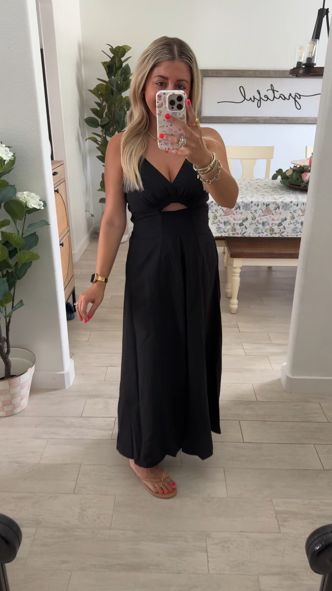 Summer maxi dress
Size small

#LTKSaleAlert #LTKootd