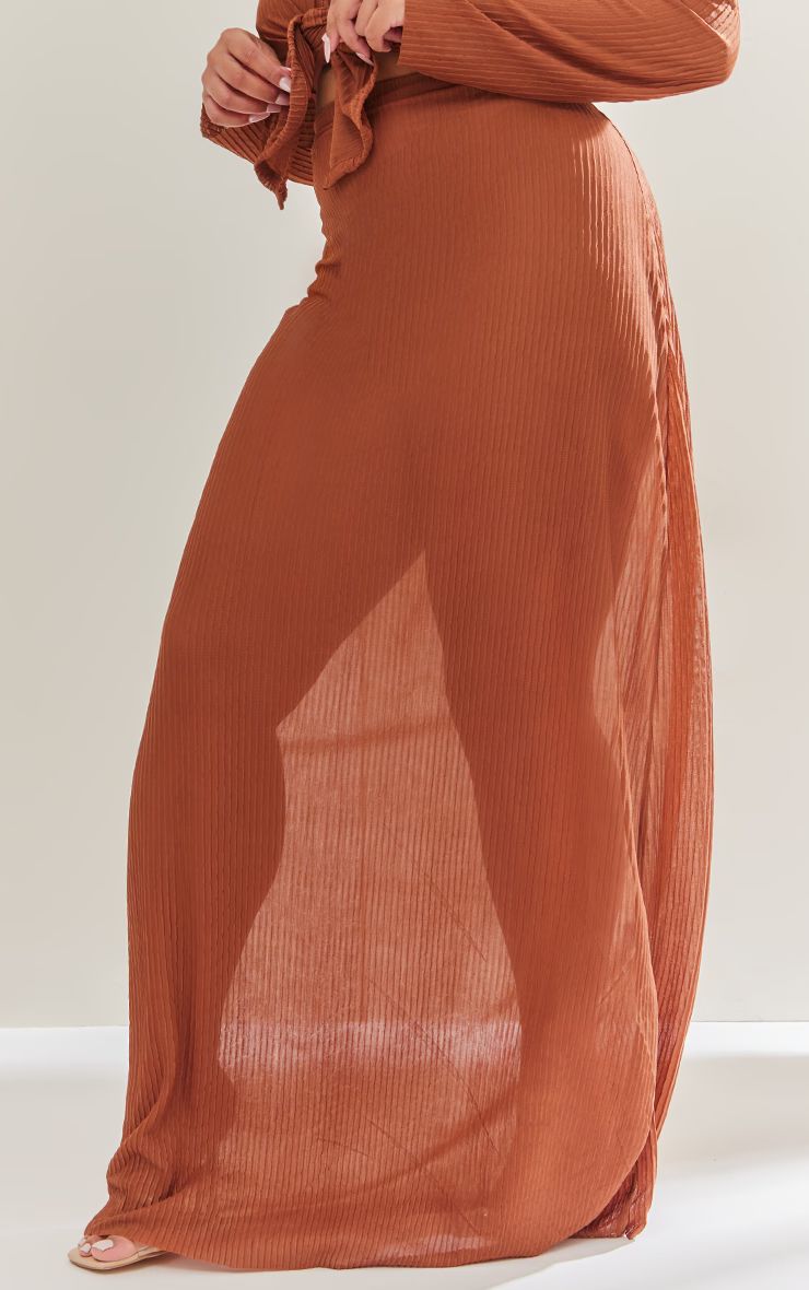 Plus Brown Sheer Plisse Maxi Skirt | PrettyLittleThing US