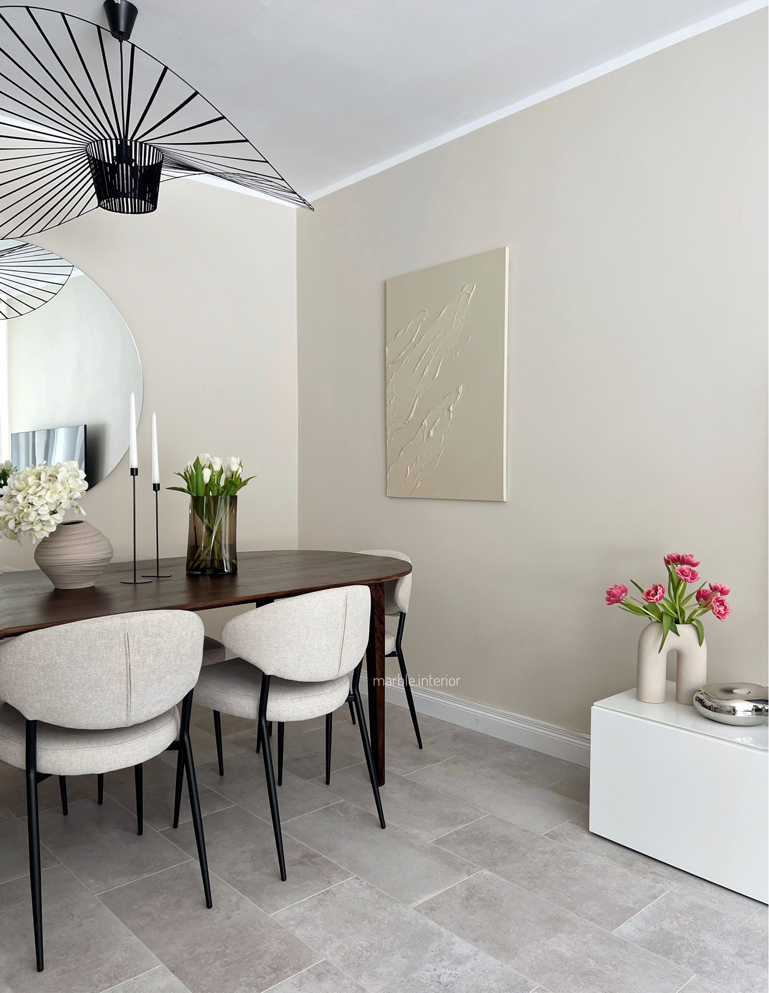 Esszimmer diningroom diningtable Esstisch Holztisch westwing Leinwand structureart texturedart esszimmerstühle Stühle interior greige laminat Kommode Lowboard Lampe vertigo Vase Kerzenhalter diningchair beige decor Dekoideen Dekoration Deko Vasen hmhome canvasart canvas minimaldesign minimaldecor homedecor zuhause Inneneinrichtung dekoinspo 

#LTKstyletip #LTKhome #LTKU