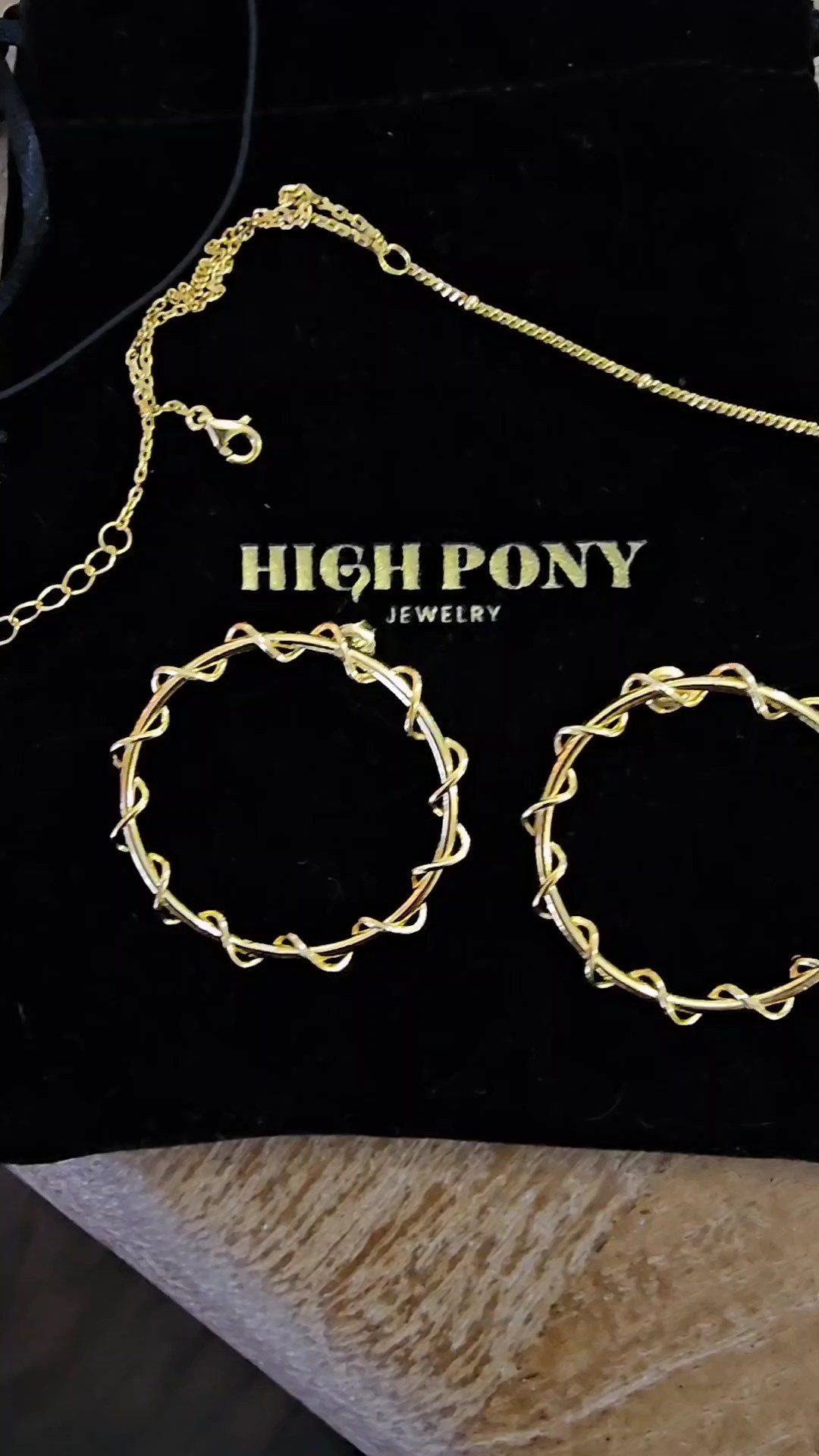 25% off sitewide ✨No code needed — just add to cart and glow.Now thru Jan 4th 🤍@highponyjewelry#gifted#HighPonyJewelry #HighPonyStyle #BlackFridayDeals

#LTKGiftGuide #LTKU #LTKSaleAlert