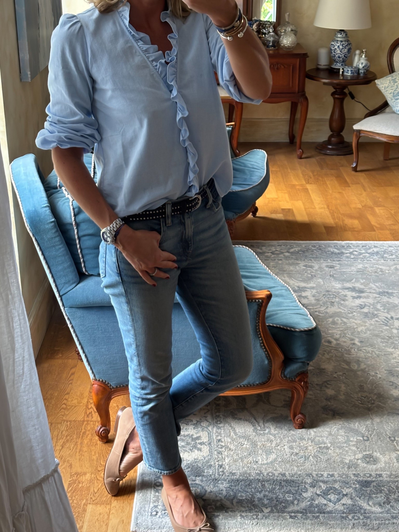 All the blues 💙
.
#mymidlifefashiob #outfitideas #whatimwearing #over50 

#LTKeurope #LTKover50style #LTKautumn