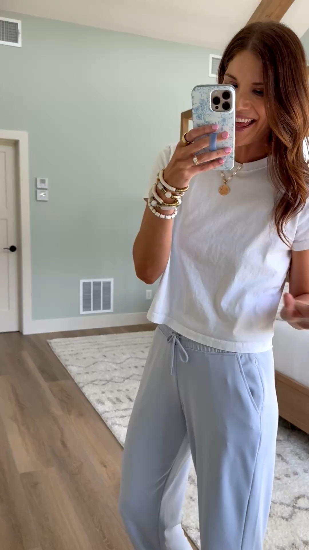 The fabric on these pants is insane, they are so soft but still lightweight which makes them perfect for everyday. They have a stretchy waistband and come in three inseam options so you can actually get the right length.

Tall girl outfits, Soft lounge pants, Lightweight pants, Stretchy waistband pants, Multiple inseam options, Tall girl clothing, 6 foot style, Athleisure outfits, Casual comfy outfits, Everyday outfit ideas, Comfortable pants, Stang and Co

#LTKActive #LTKSaleAlert #LTKTall