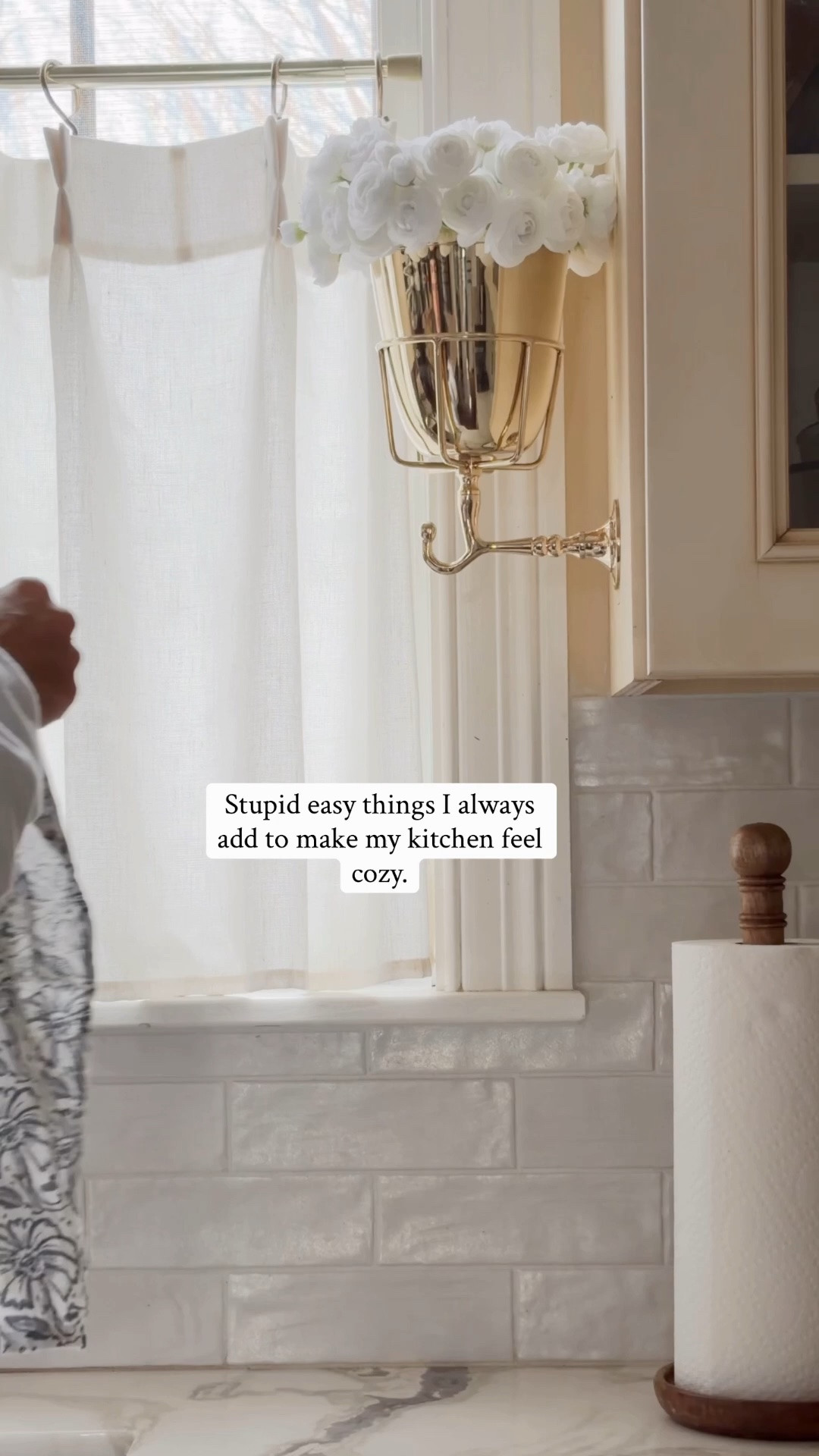 It’s the little details that make a kitchen feel cozy 

If you want to update your kitchen without spending a ton of money, start with the decor instead. 🤍

#LTKHome #LTKSaleAlert