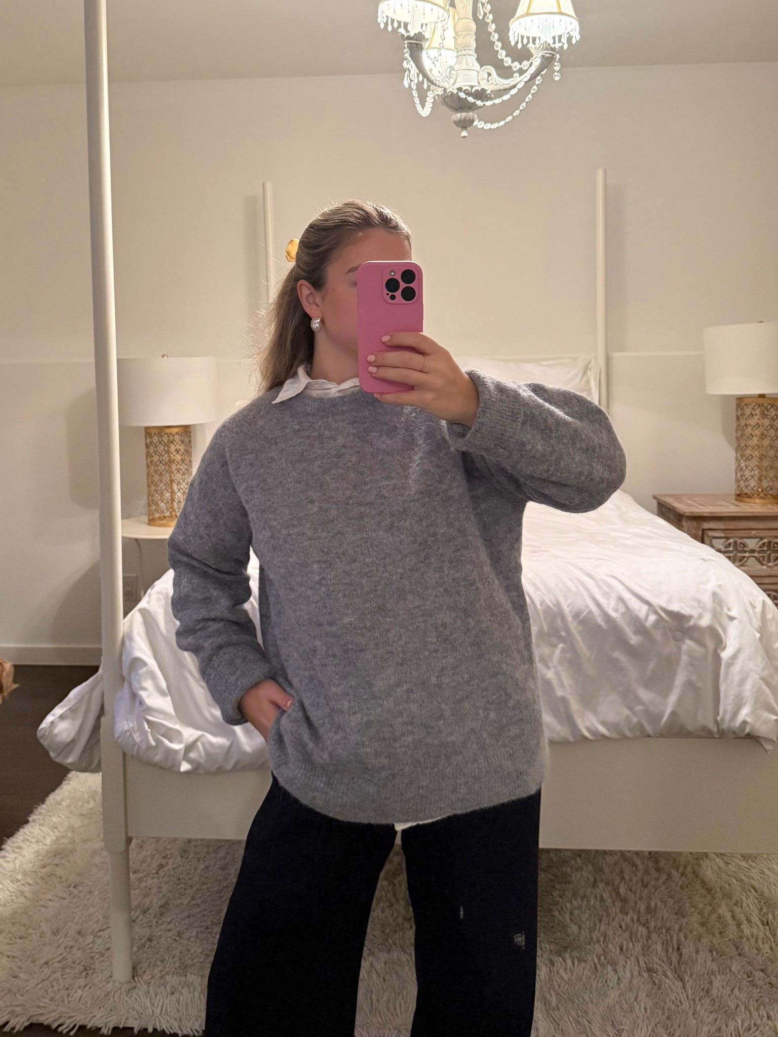 Smart casual office fit - the Aritiza Lodge pants are such a staple for me 

#LTKcanada #LTKwinter #LTKworkwear