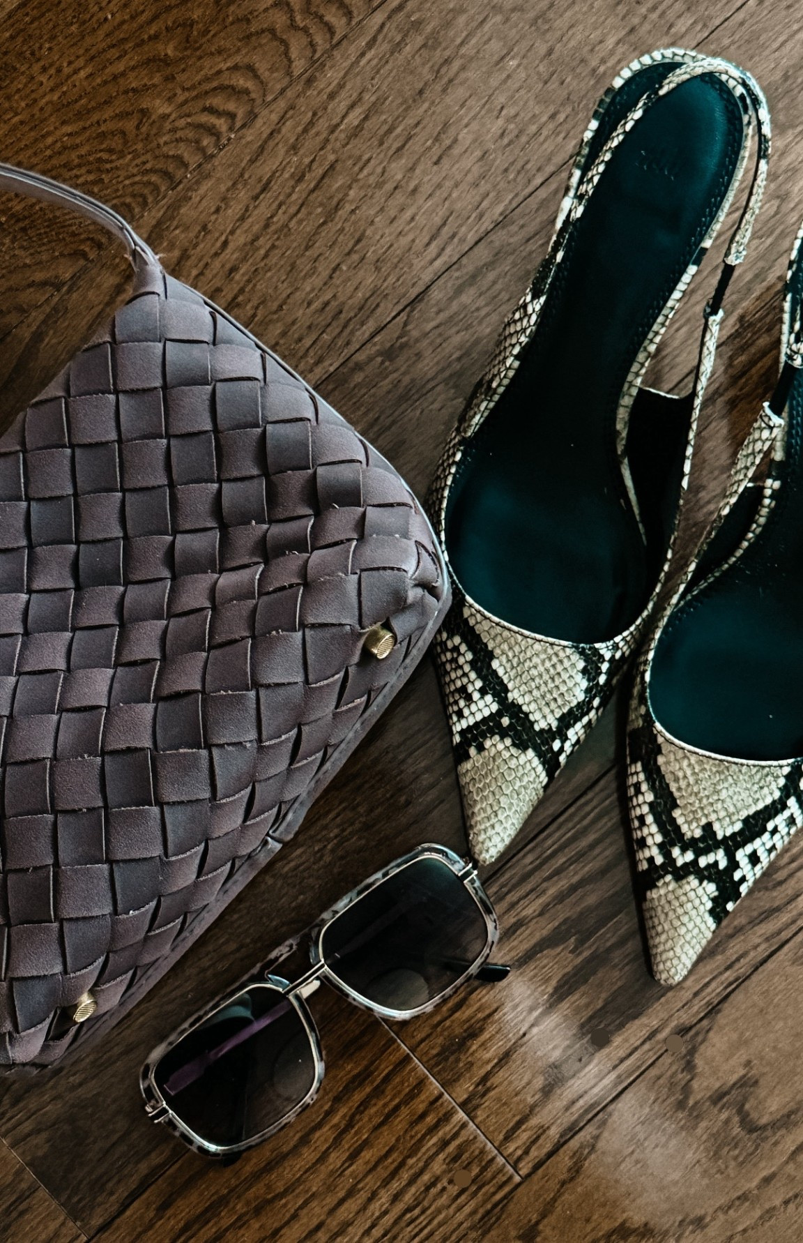 Today’s lineup
Office outfit
Snake print slingbacks, brown handbag, sunglasses

#LTKootd #LTKmomlife #LTKOver40