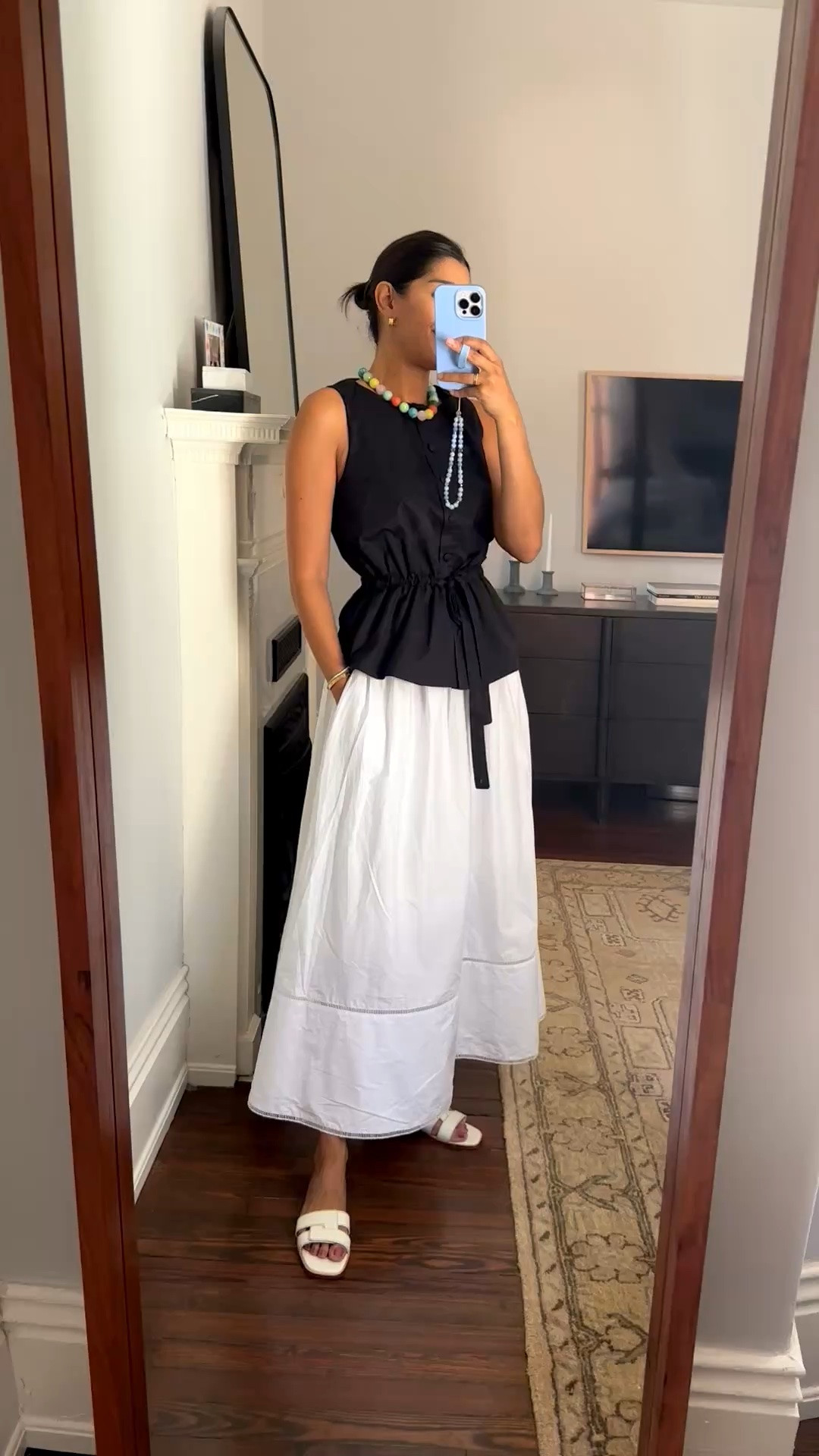 Hi friends! Let’s chat about these new arrivals because I shared a few earlier this week but they are so good. This is the poplin top I was raving about and it’s 100% cotton and this tie at the waist is so flattering. 

Top - Small, runs roomy probably could have done XSmall 

Skirt - Small, TTS

Dress - Small, runs roomy probably could have done XSmall 

@tuckernuck #TuckernuckPartner