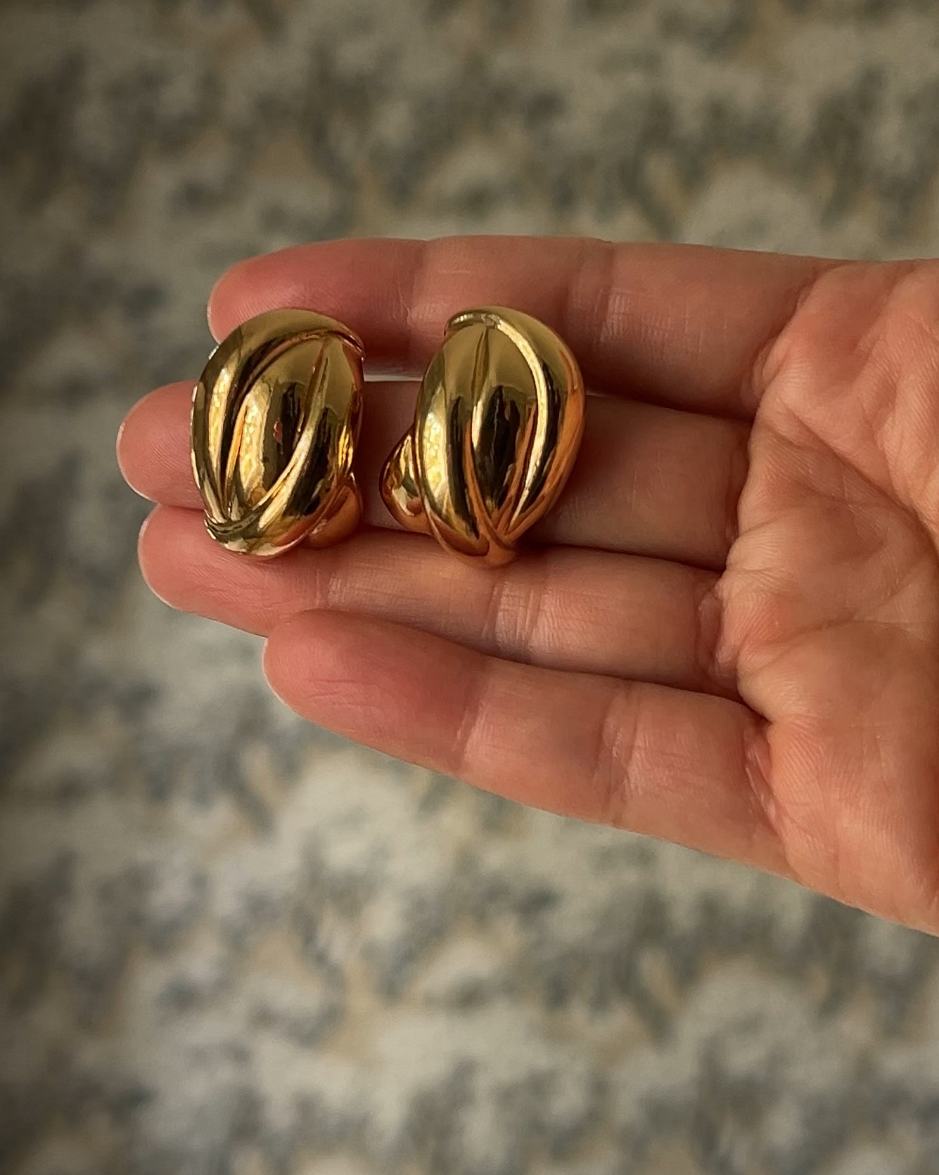 Beautiful statement earrings for the upcoming holiday season! 

#LTKStyleTip #LTKFindsUnder50 #LTKHoliday