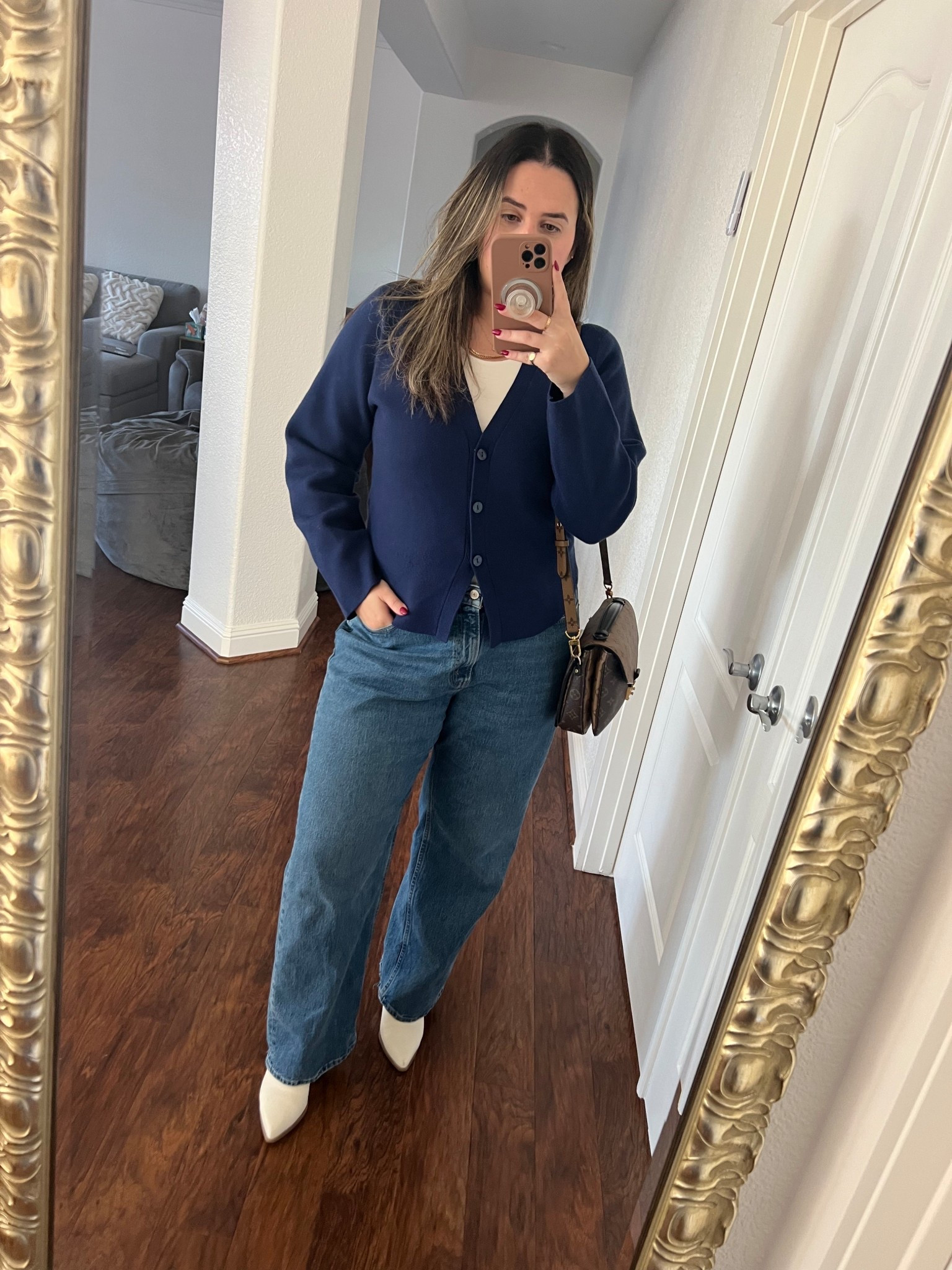 Ootd

#LTKootd #LTKgrwm #LTKmomlife