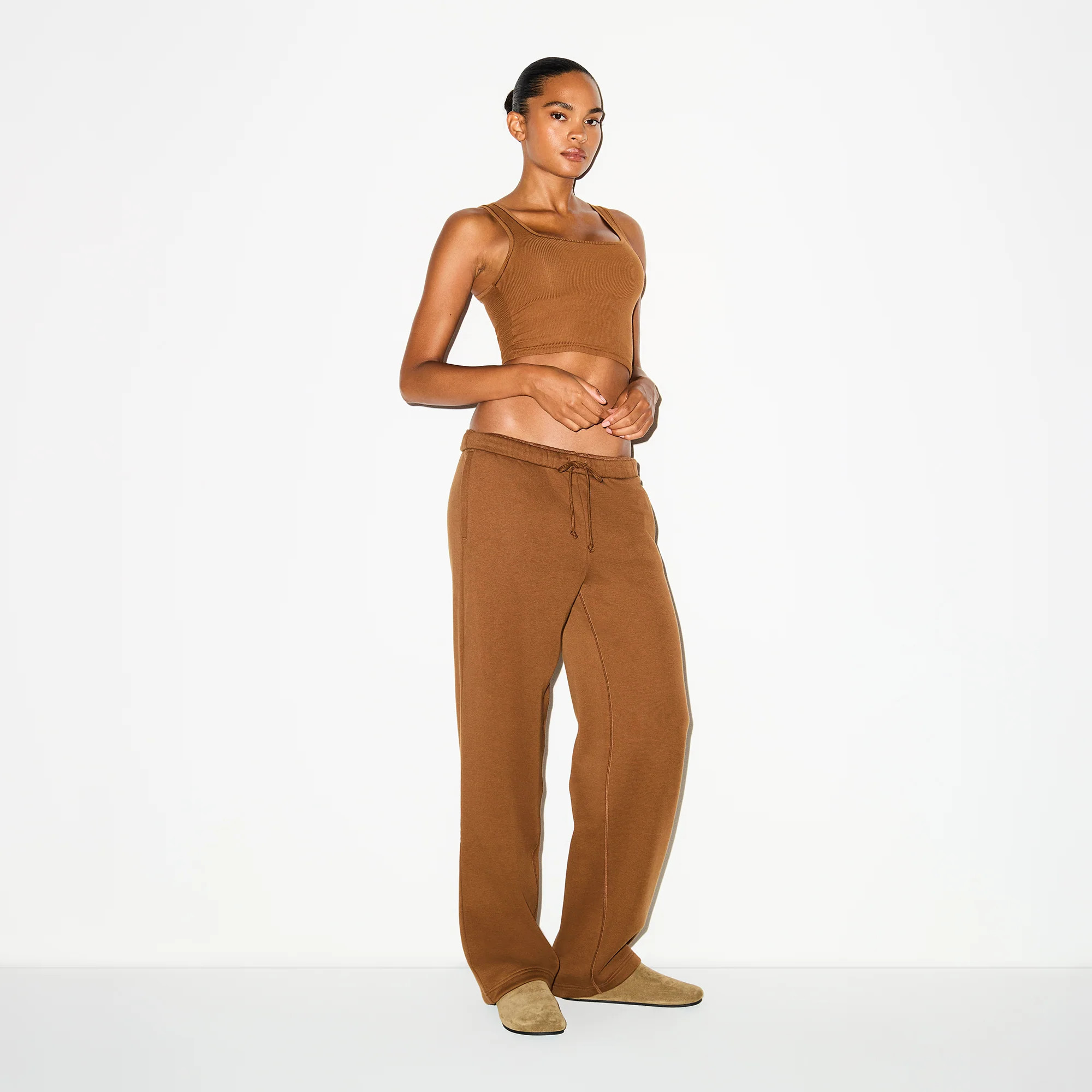 SKIMS Classic Straight Leg Pants | Deep Neutral | 4XL | Cotton Fleece | SKIMS (US)