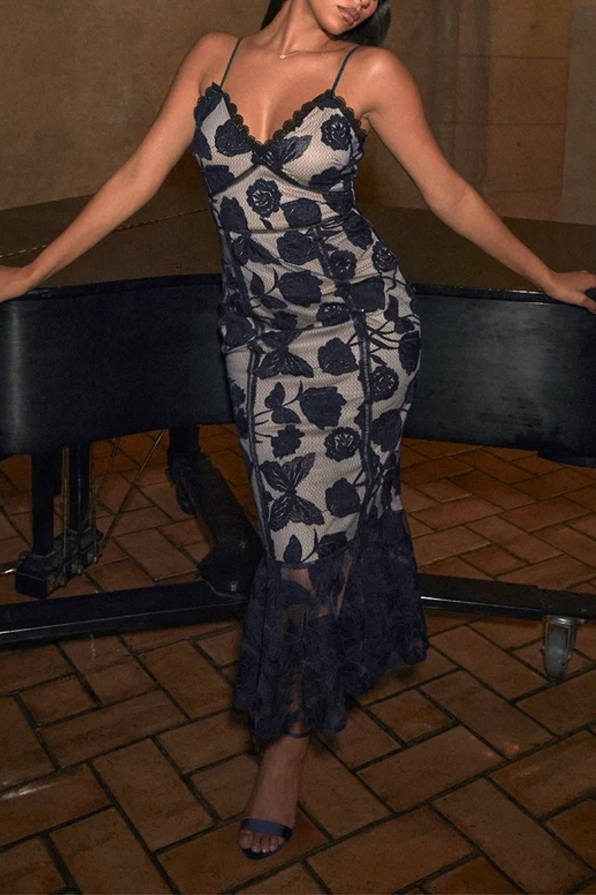 I absolutely love this fall wedding dress! And it’s under $100 too!

Cocktail dress, midi dress, formal dress, wedding guest dress semi formal, fall formal dress, sorority formal dress, fraternity formal dress

#LTKfindsunder100 #LTKU