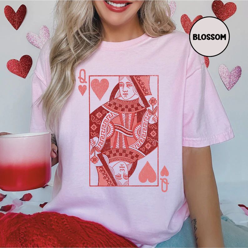 Queen of Hearts Valentines Day Shirt, Comfort Colors, Valentine Shirt Gift for Valentine, Vintage... | Etsy (US)