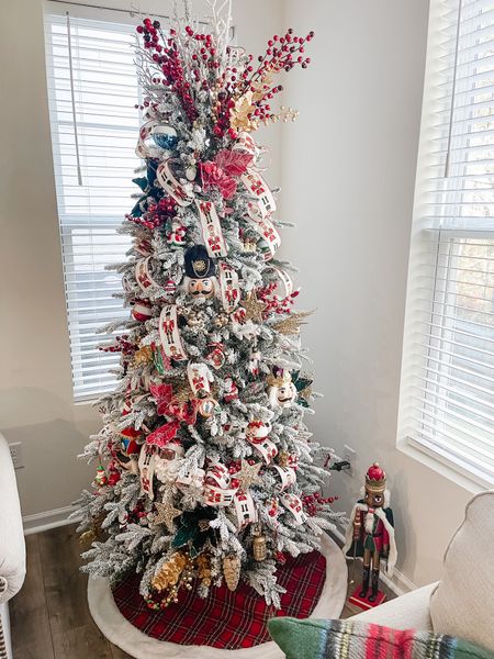 Early Black Friday Sale, Save Up to 50% on a King of Christmas tree!! I have the Queen Flock Slim in 7.5 ft and she’s gorgeous!! I’m also linking some of their other popular trees on sale that will get to you in time to decorate before thanksgiving!! 

#LTKCyberWeek #LTKsalealert #LTKHoliday