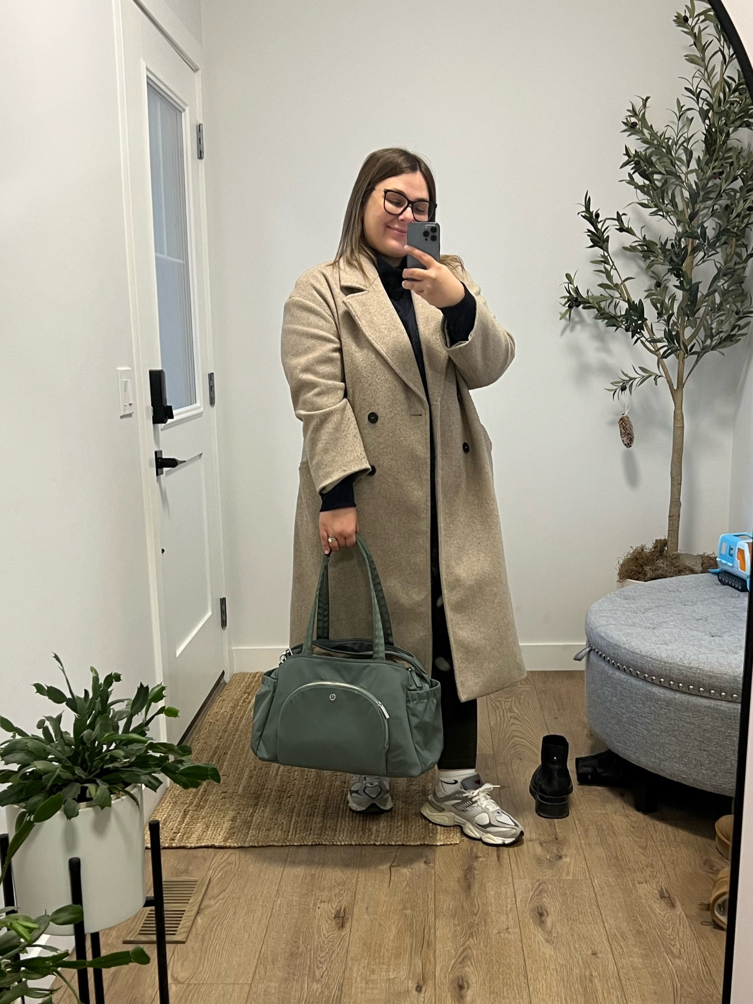 mom ootd // winter style // lululemon // new balance // zara // casual comfy 

#LTKmidsize #LTKwinter #LTKcanada