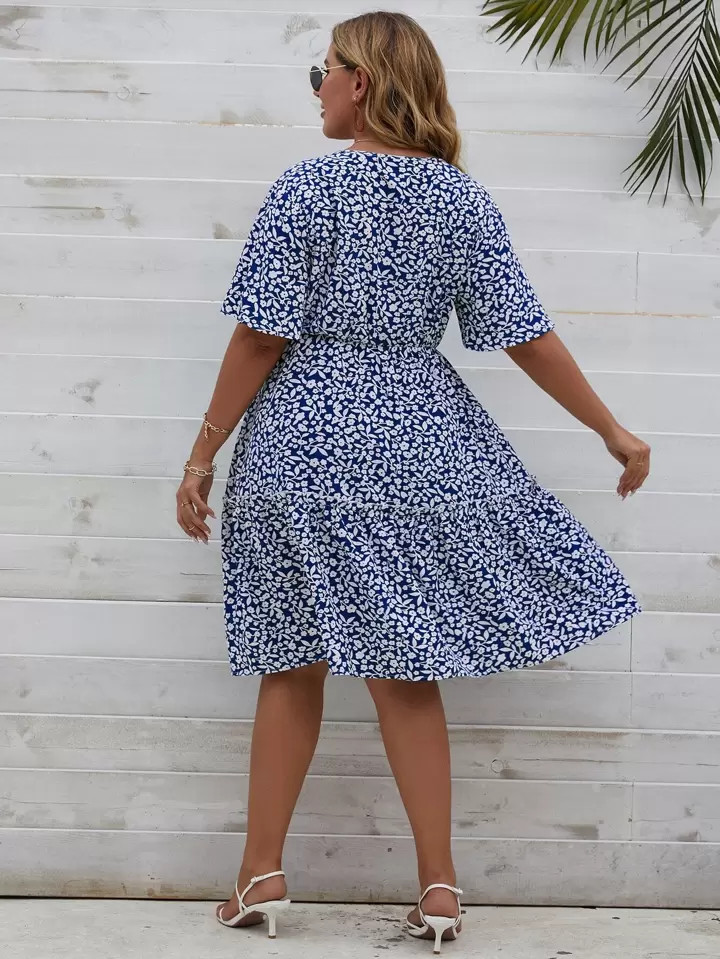 SHEIN VCAY Plus Ditsy Floral Print Ruffle Hem Dress | SHEIN
