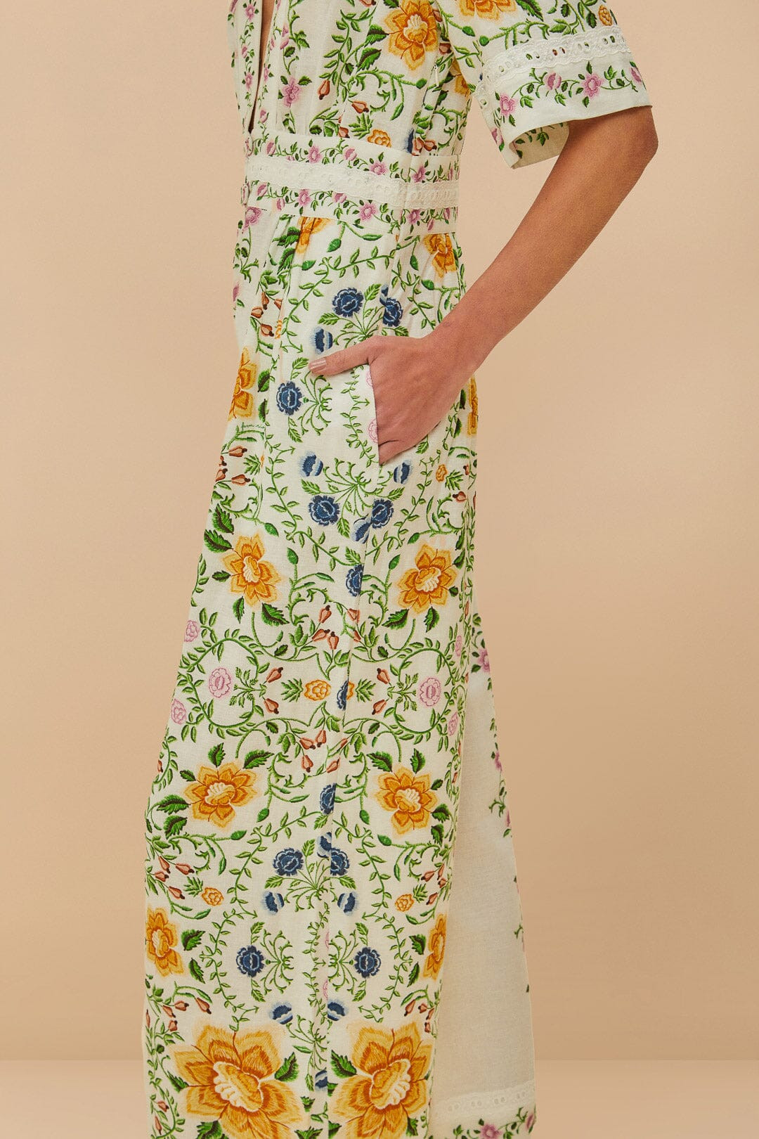 Off-White Folk Floral LENZING™ ECOVERO™ Euroflax™ Jumpsuit | FarmRio (US)